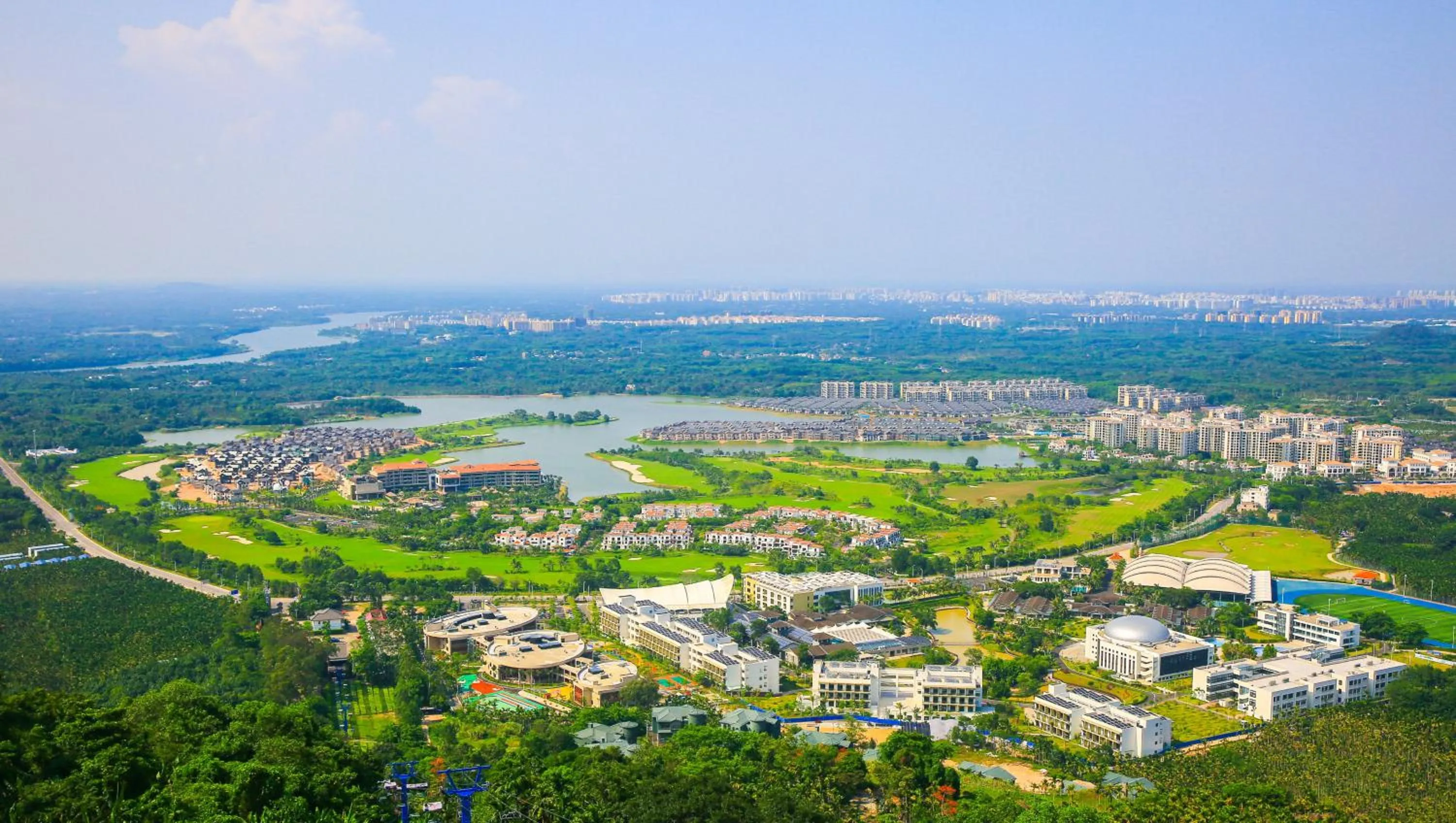 Nearby landmark in Holiday Inn Resort Qionghai Guantang by IHG