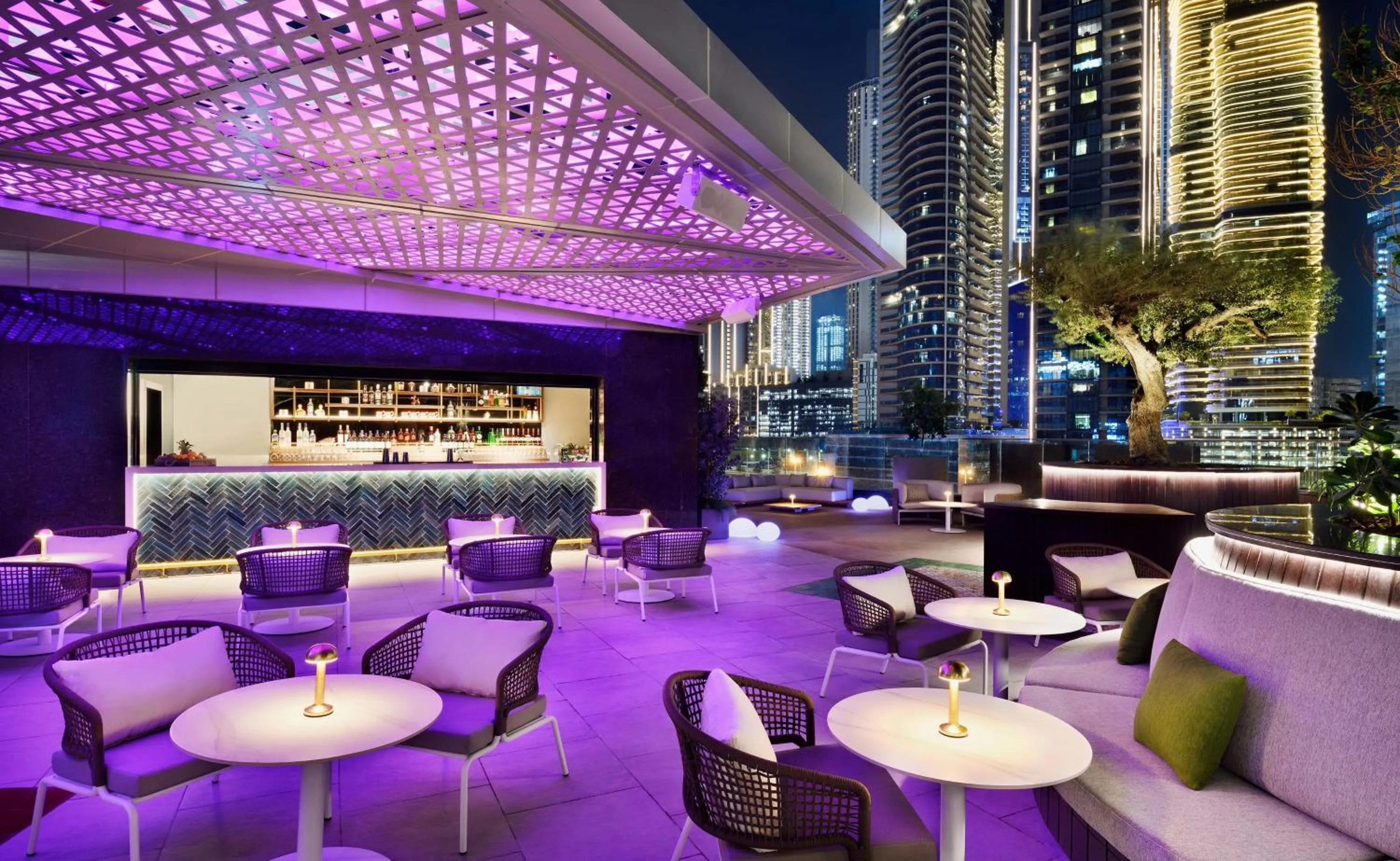 Lounge or bar in Hotel Indigo Dubai Downtown by IHG