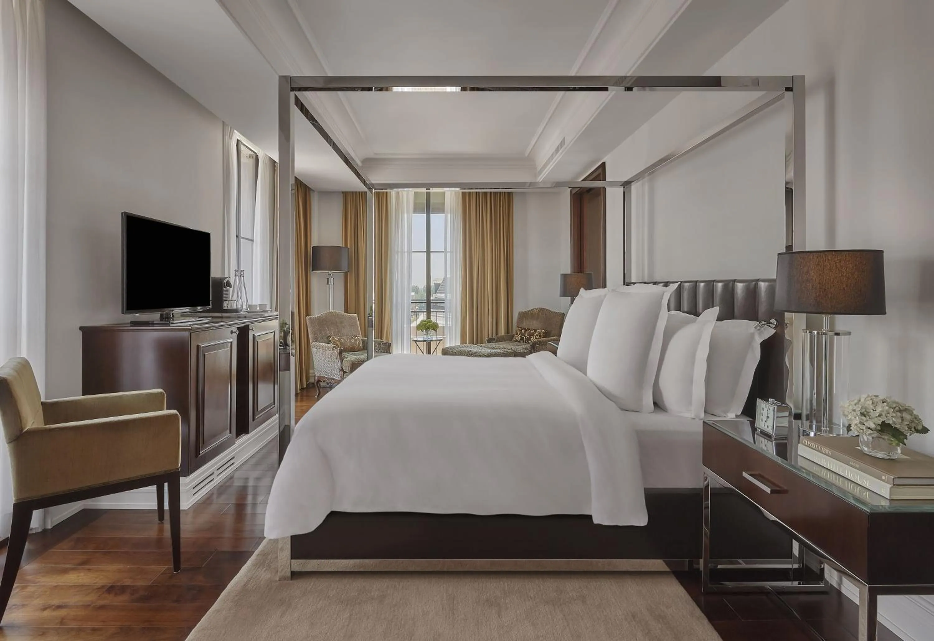 Bedroom, Bed in Rosewood Washington DC