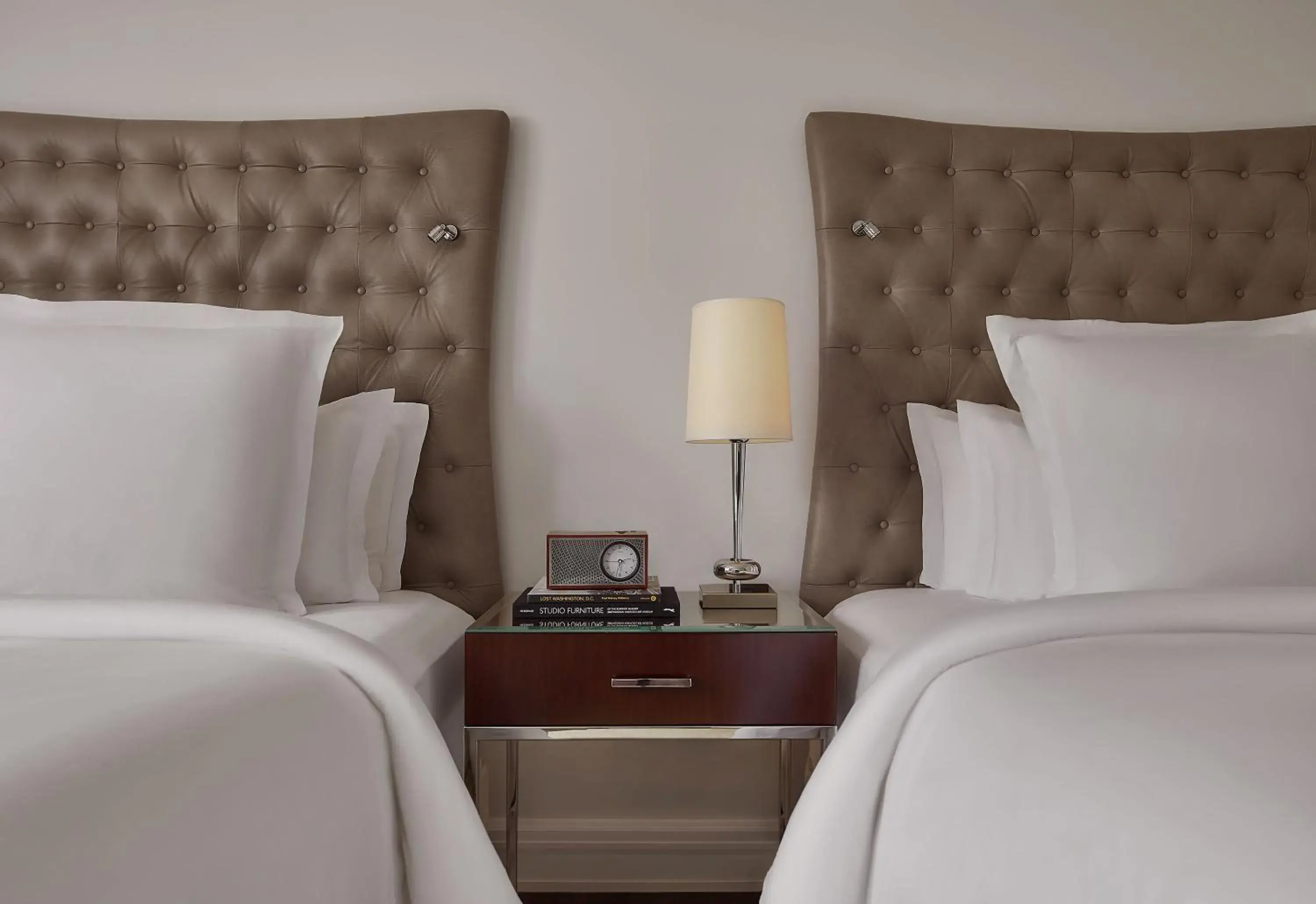 Deluxe Canal Two Full Beds in Rosewood Washington DC Deluxe Canal Two Full Beds in Rosewood Washington DC