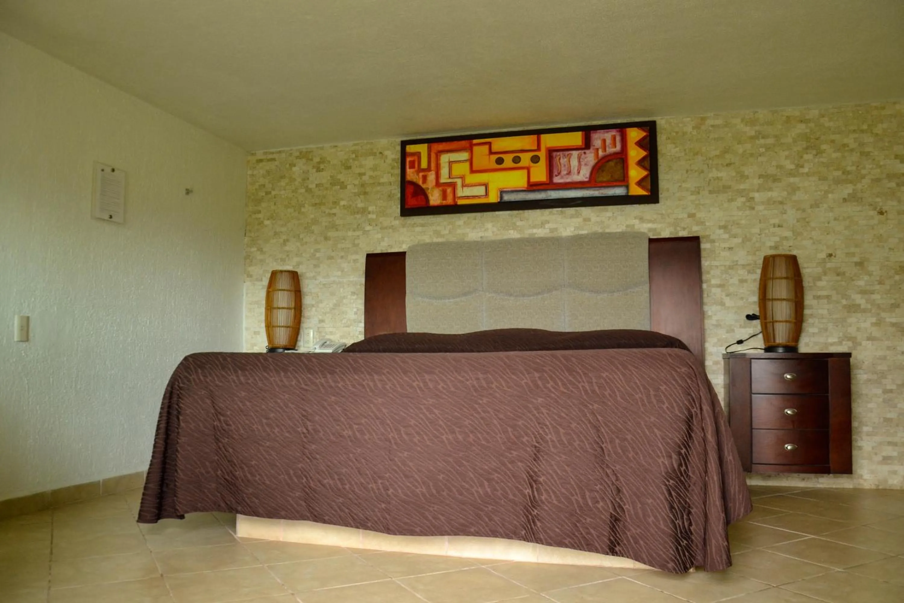 Photo of the whole room, Bed in Bon Jesus Hotel