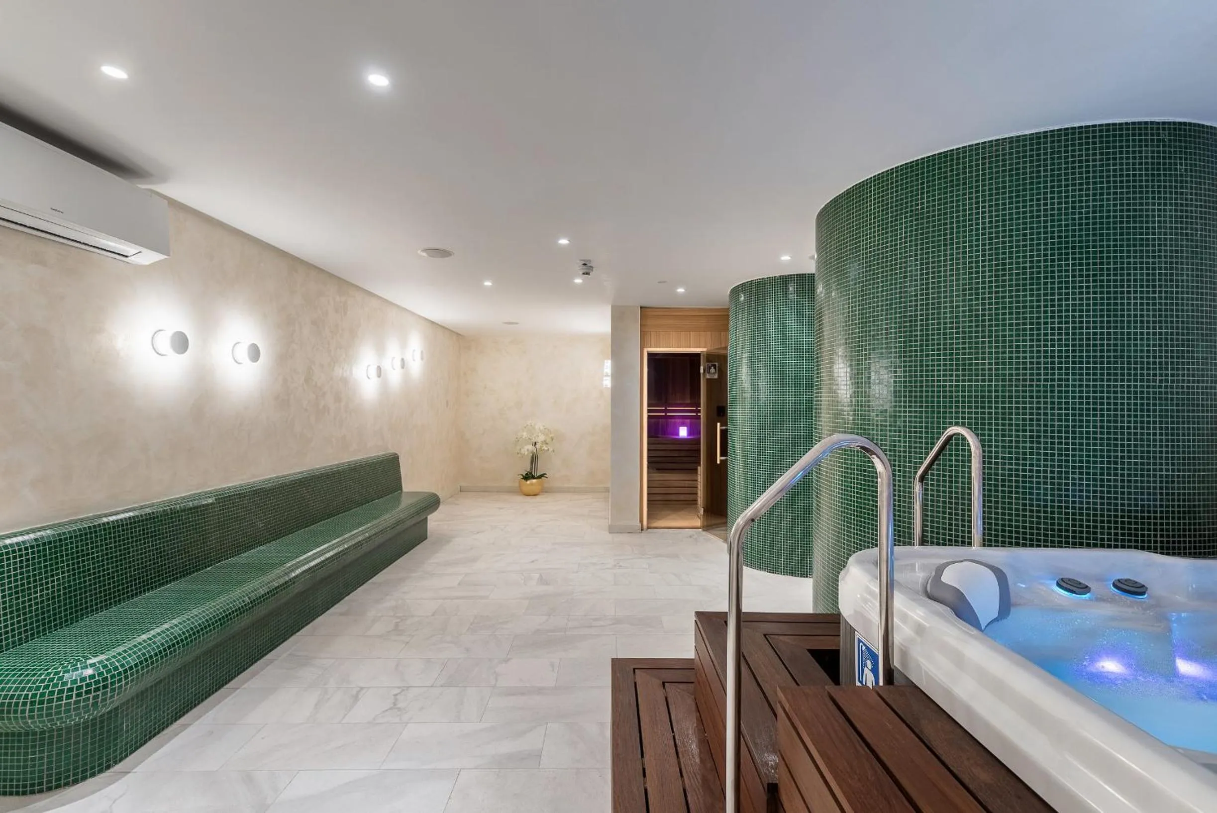 Property building in Boutique Hotel Mirjam