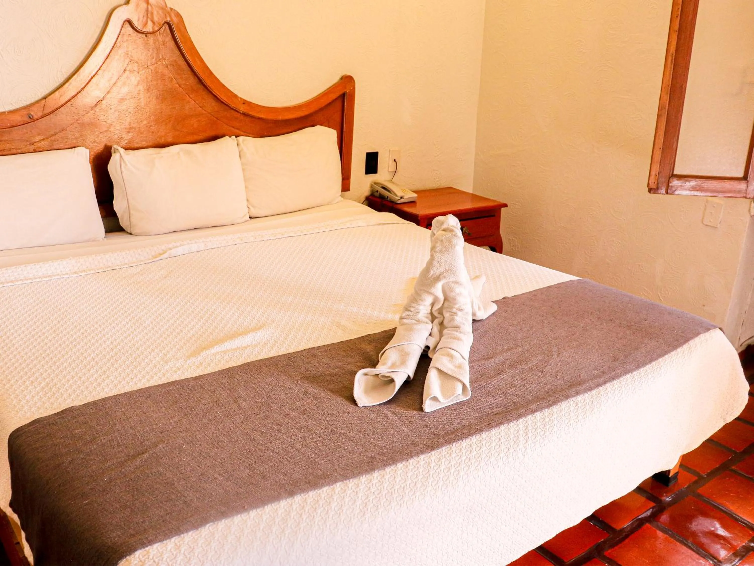 Bed in Hotel Frances