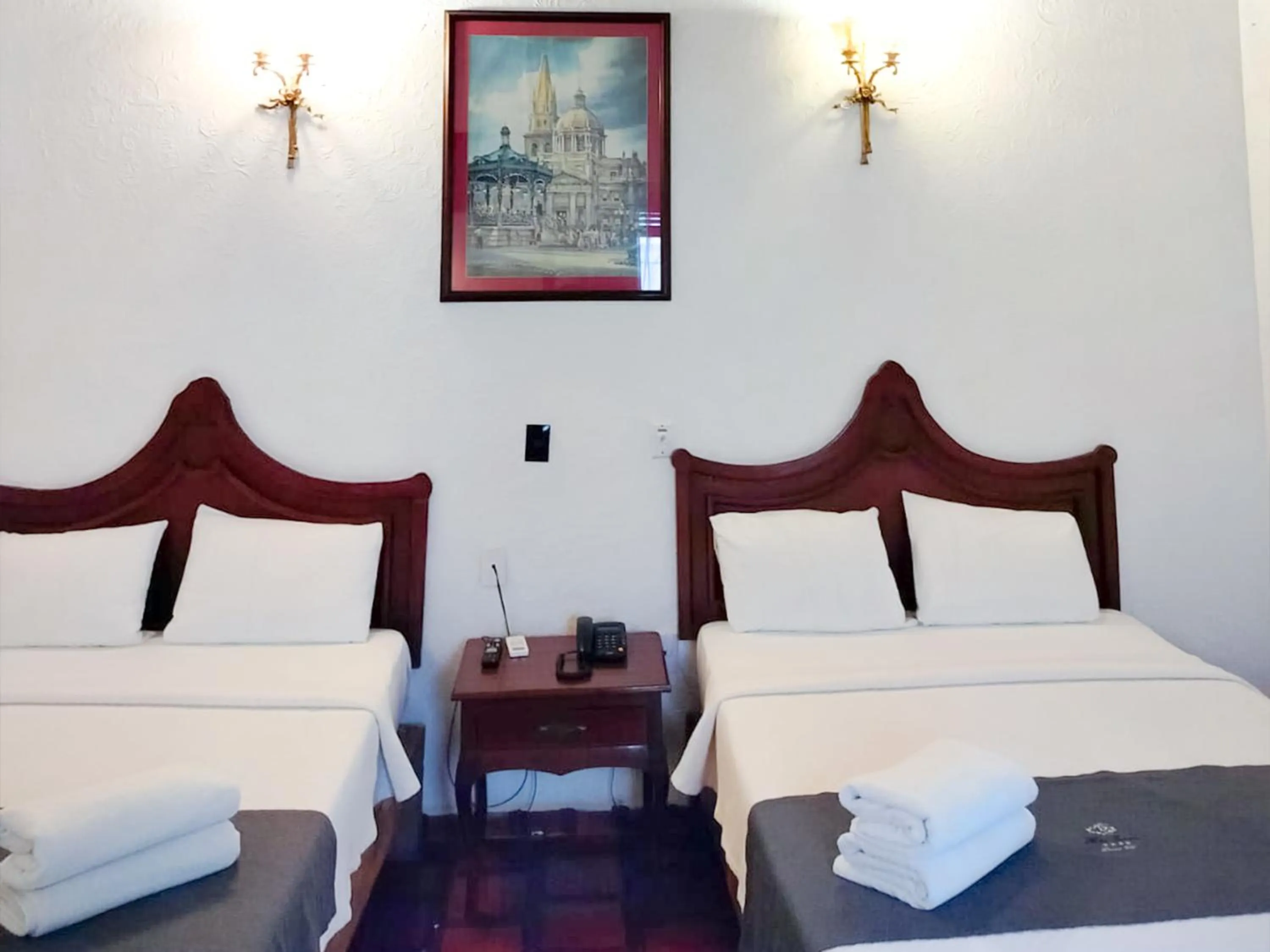 Bedroom, Bed in Hotel Frances