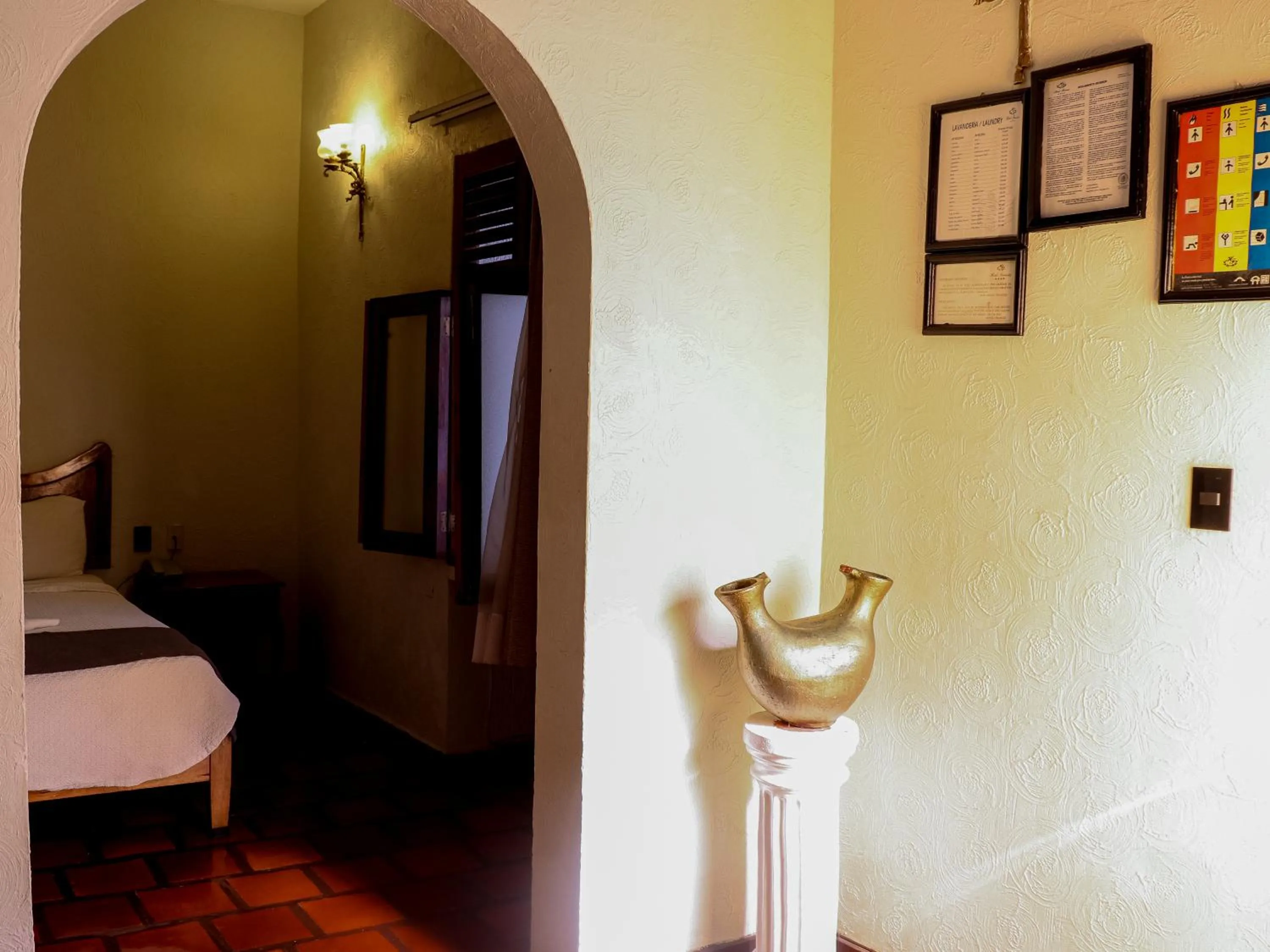 Bed in Hotel Frances