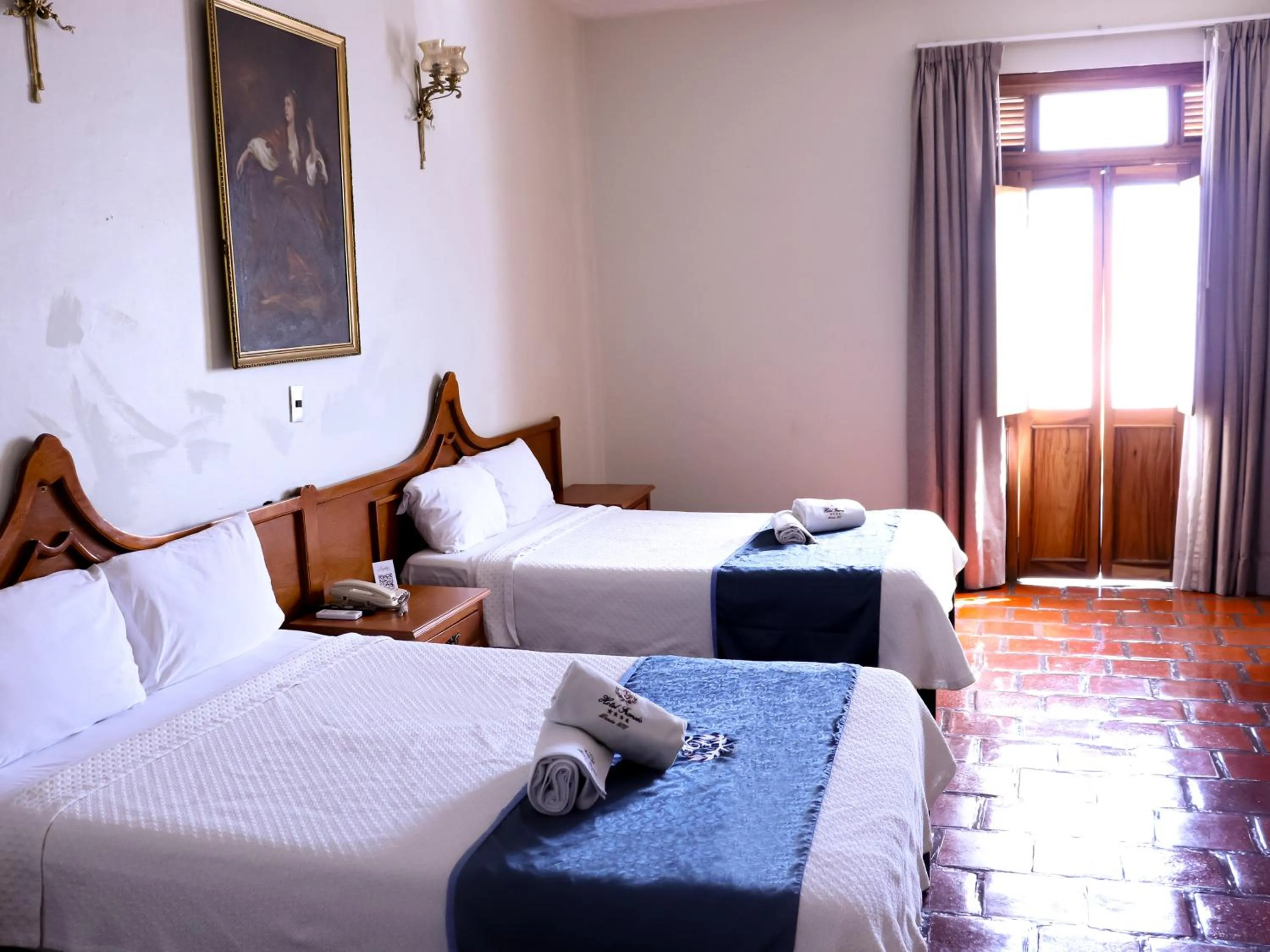 Bed in Hotel Frances