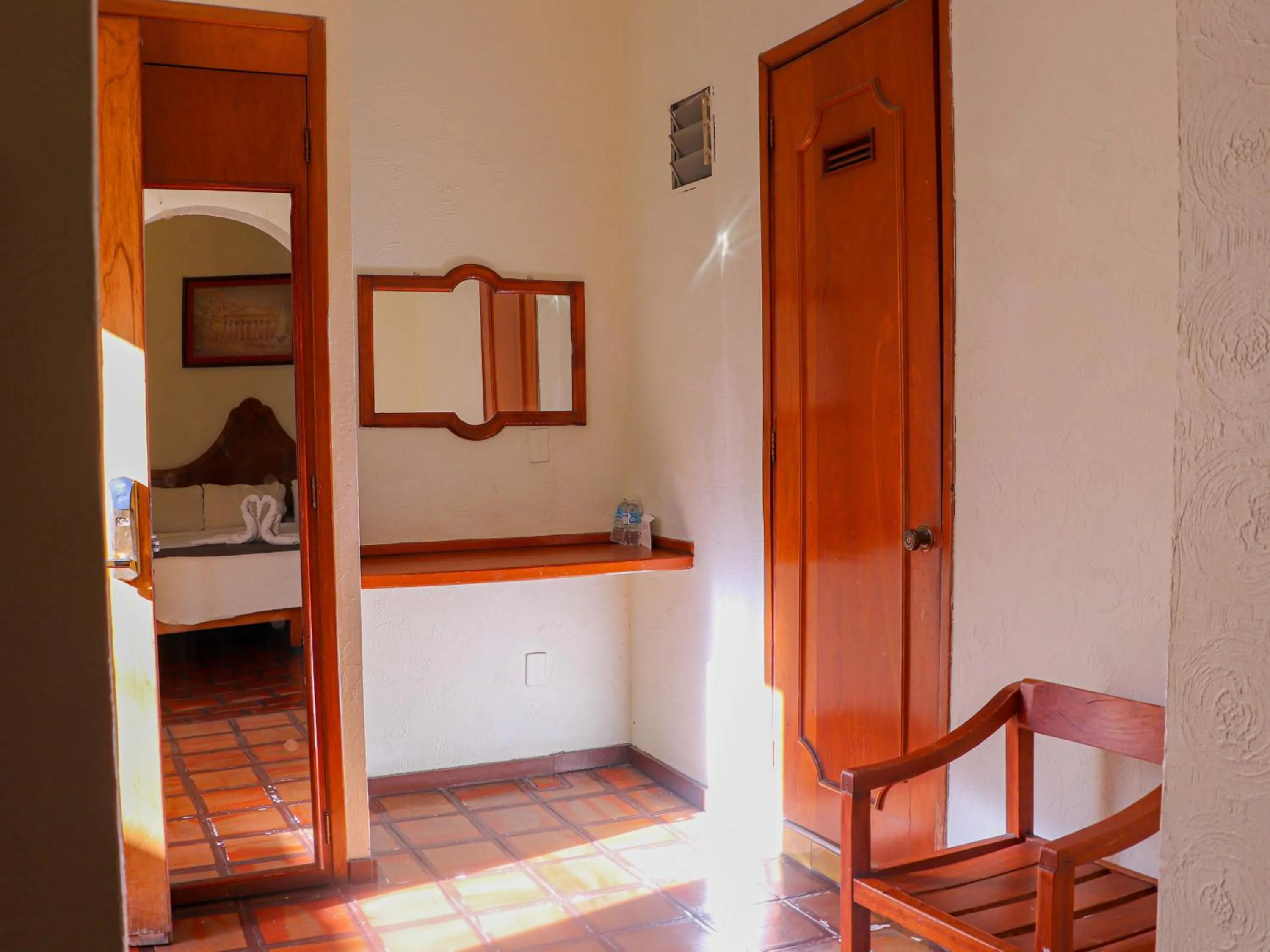 Photo of the whole room, Bed in Hotel Frances