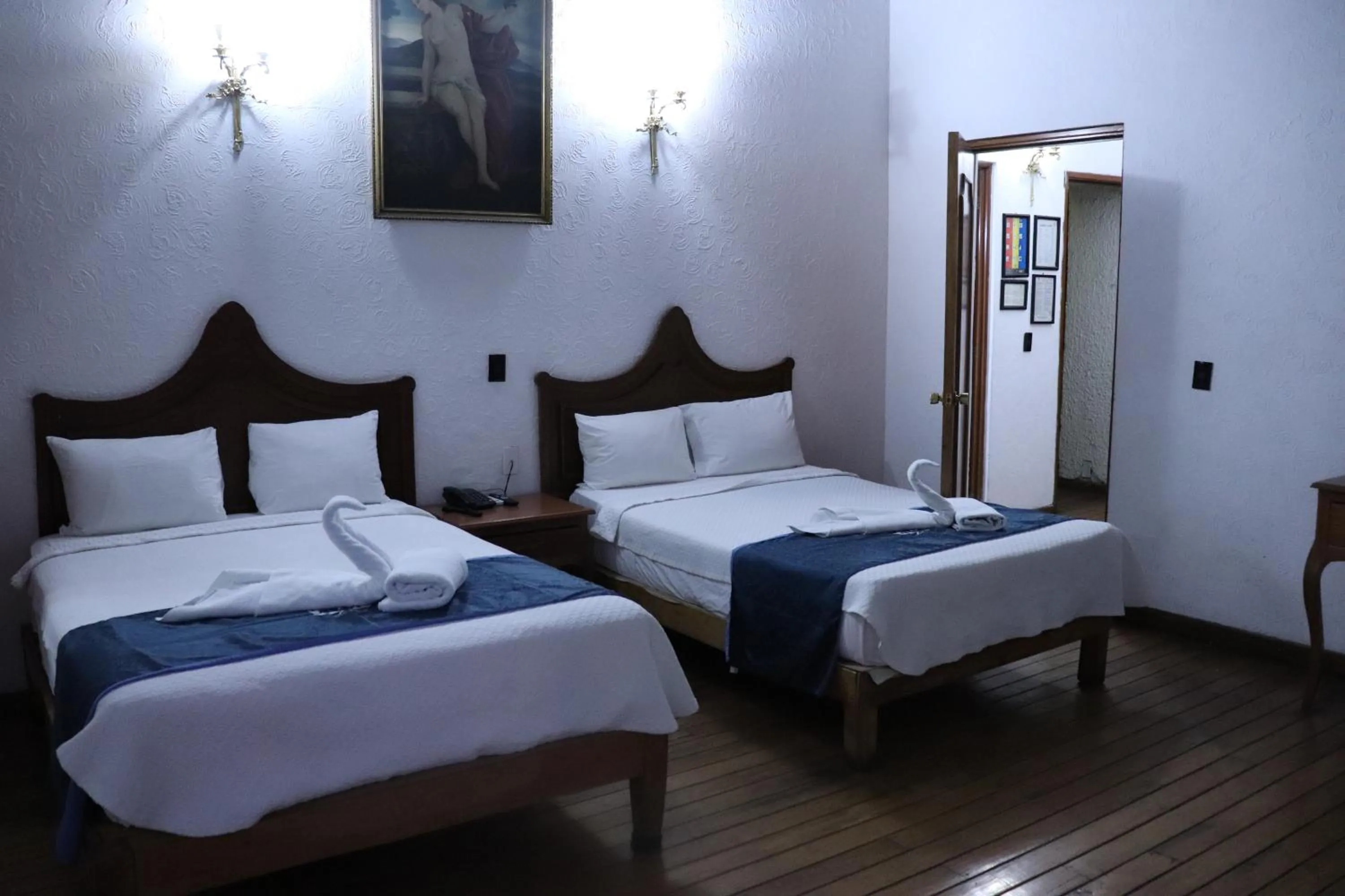 Bed in Hotel Frances