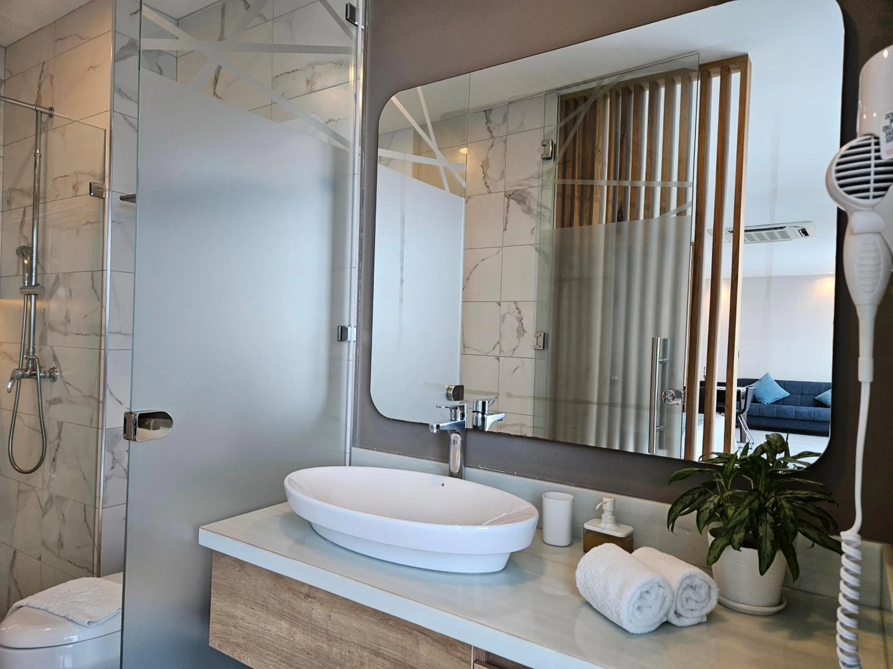 Toilet in Hotel Perla Spondylus