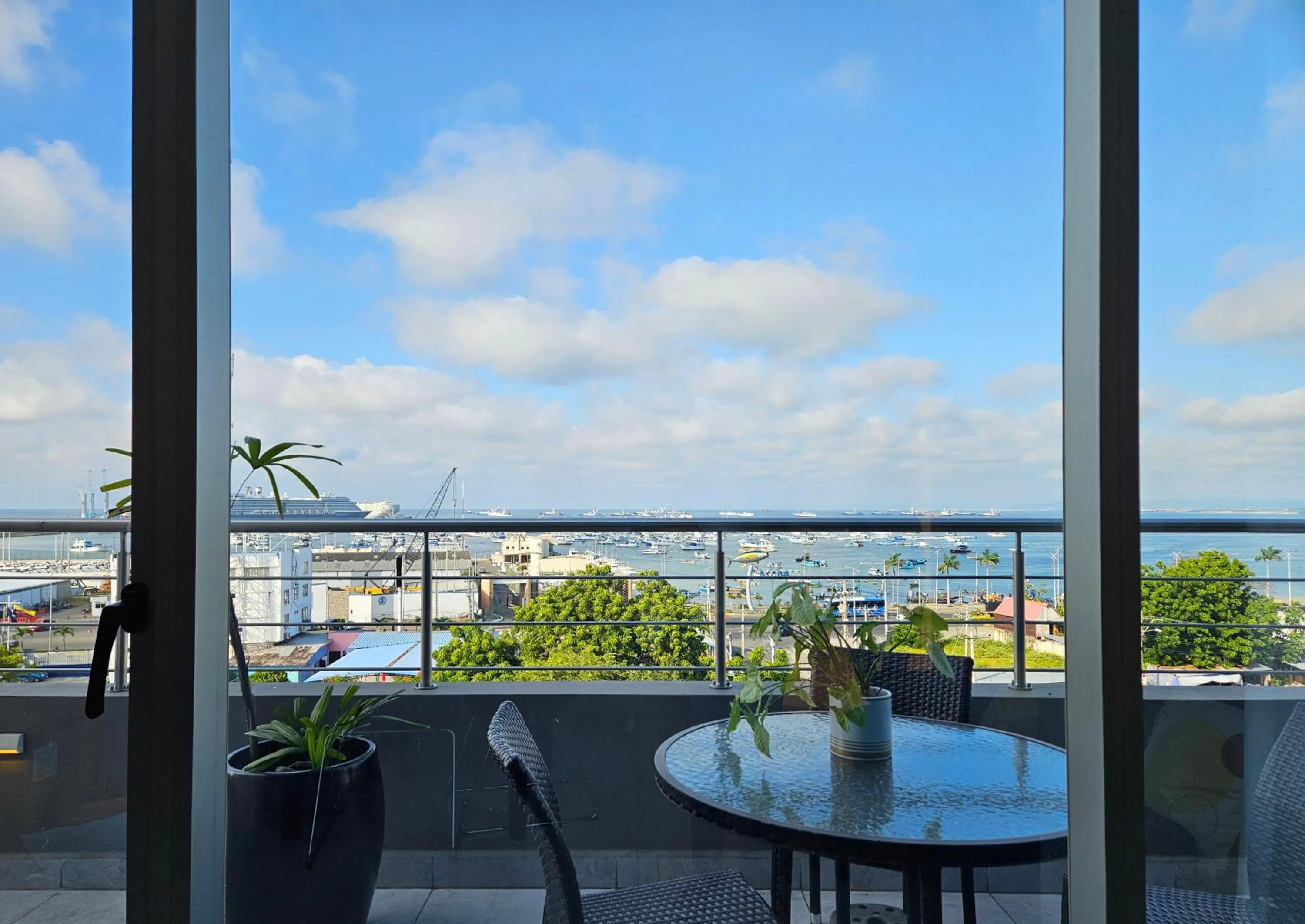 Natural landscape in Hotel Perla Spondylus