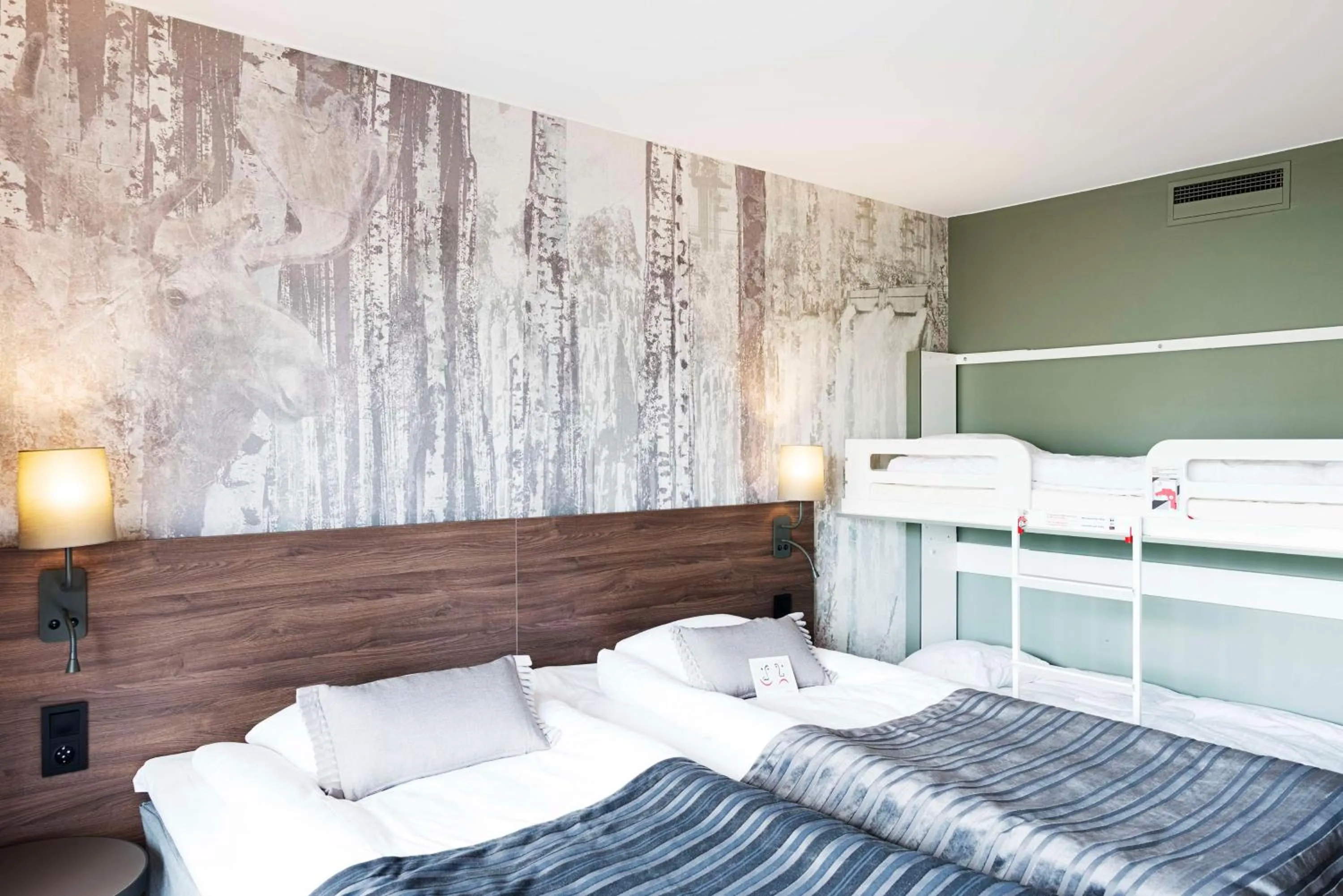 Bedroom, Bed in Scandic Swania