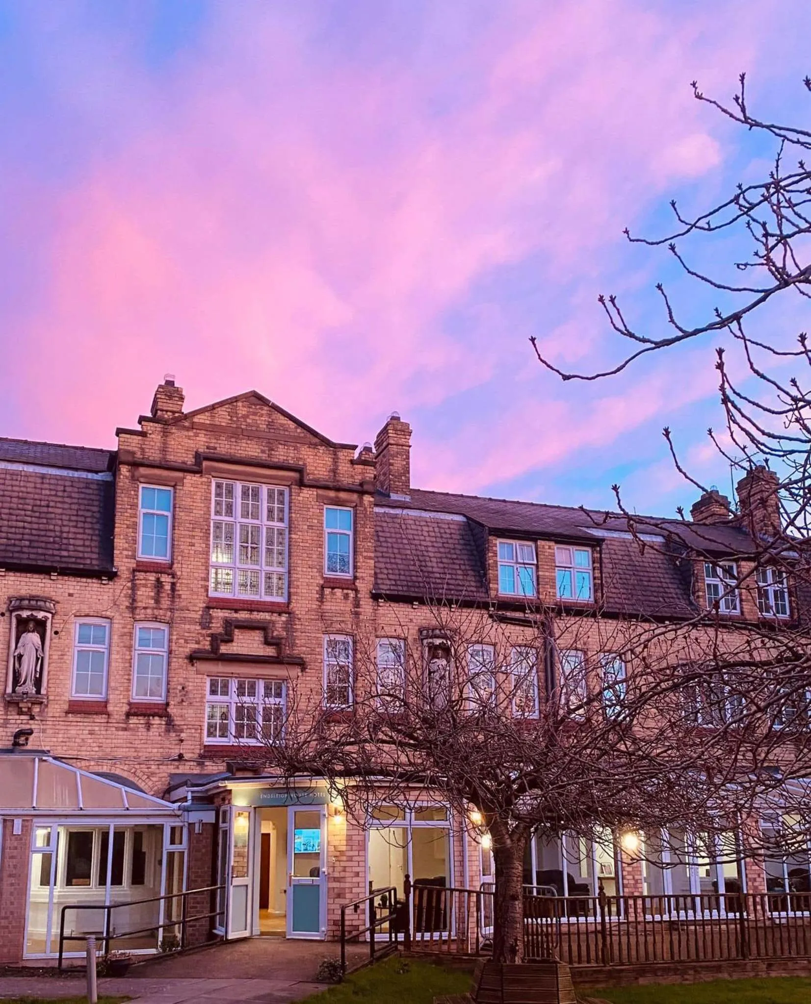 Property building in Endsleigh Park Hotel