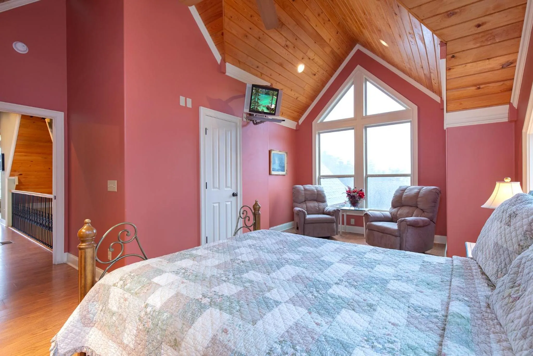 Bedroom, Bed in Cajun Spice