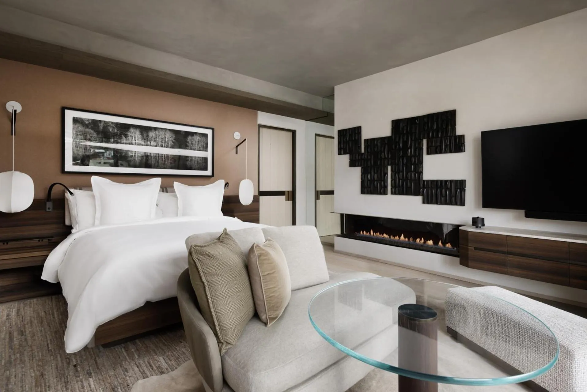 Bed in Four Seasons Resort Vail