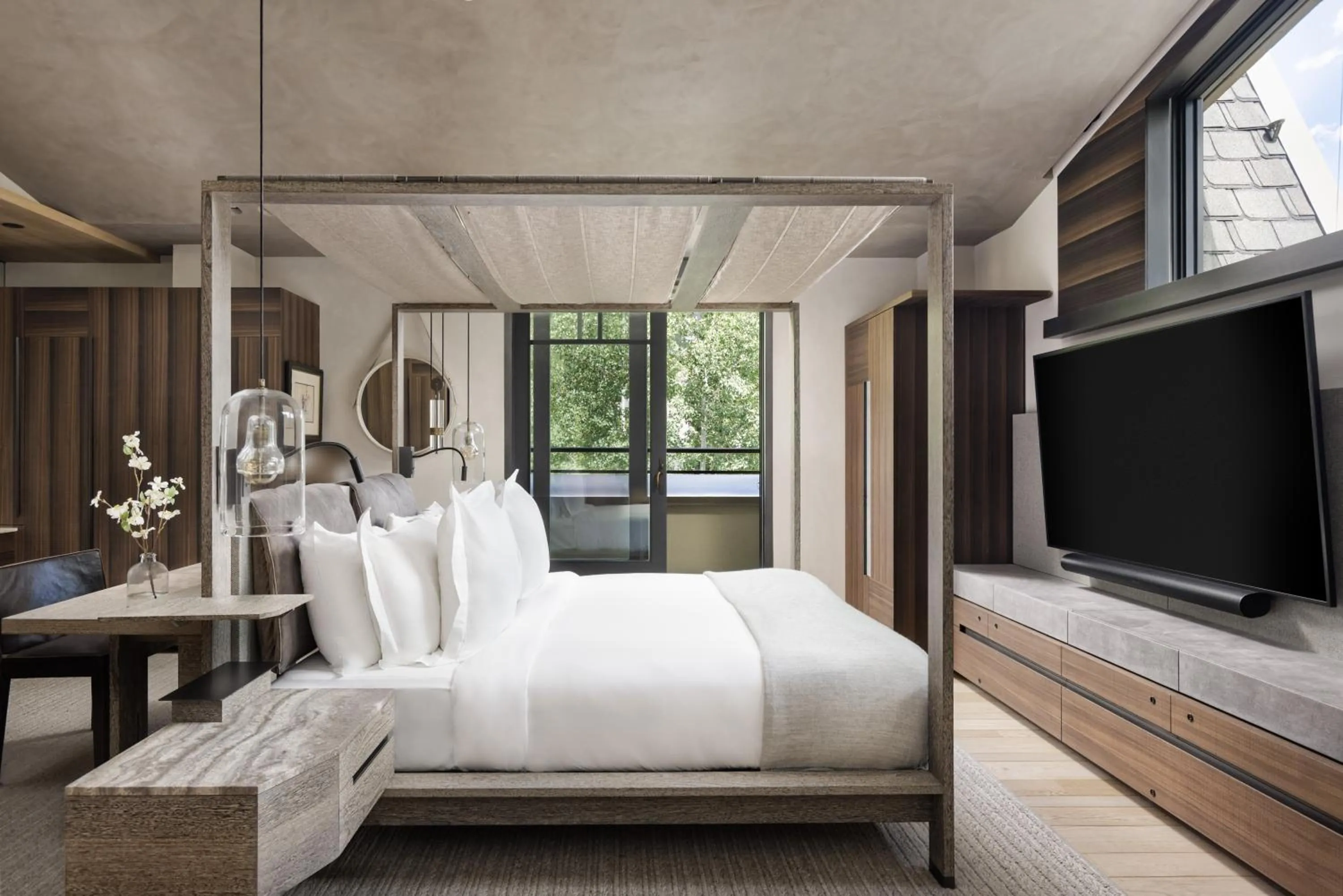 Bed in Four Seasons Resort Vail