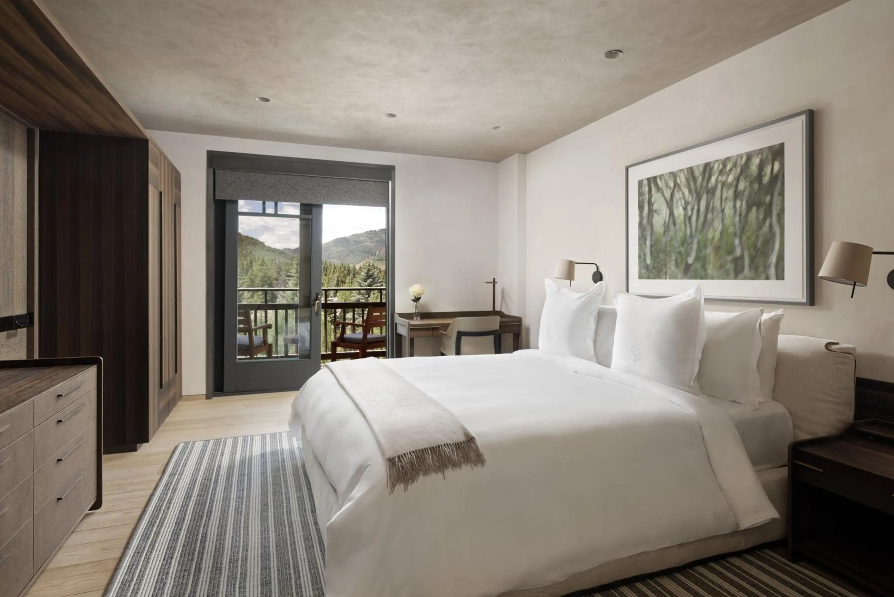 Bed in Four Seasons Resort Vail