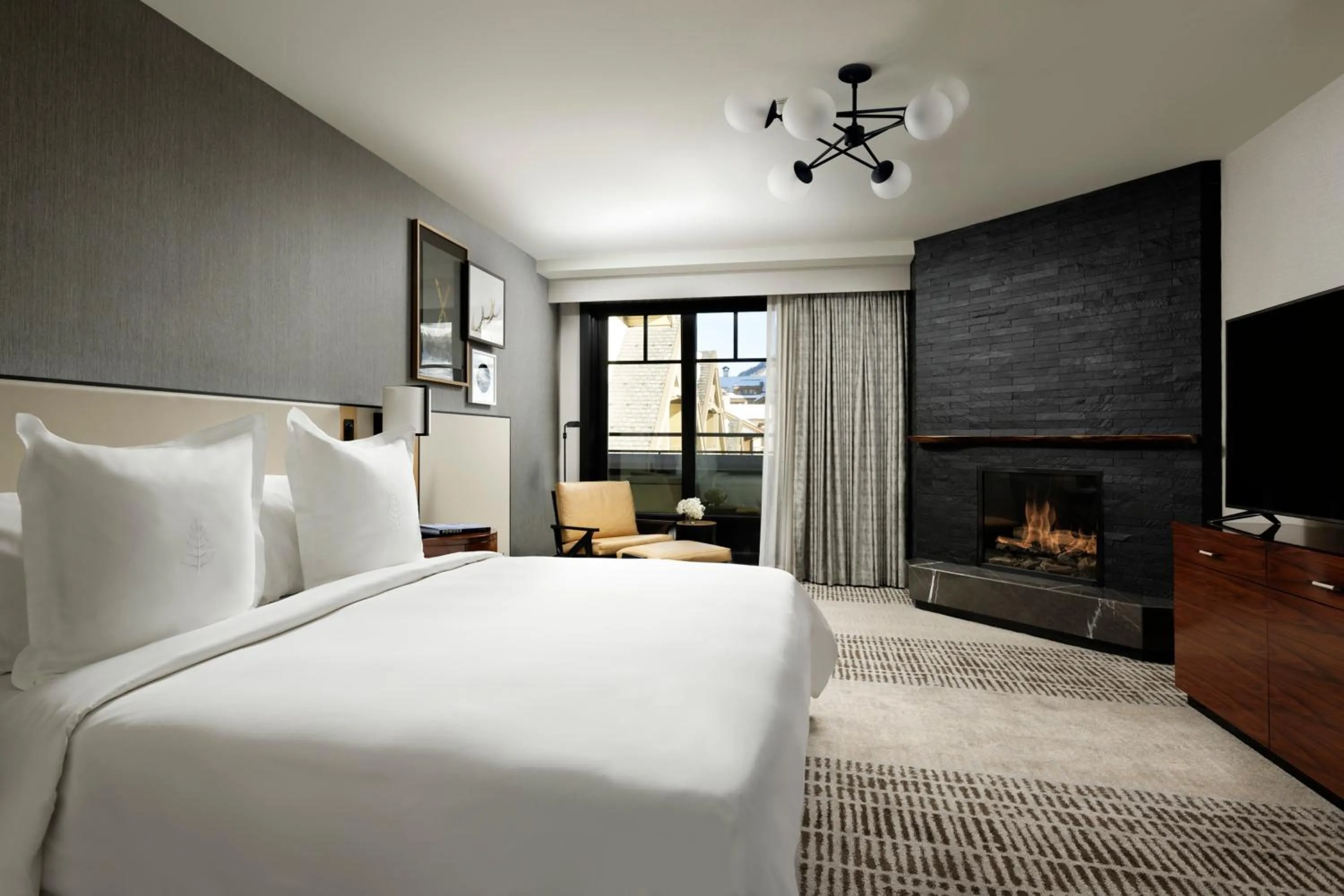 Bed in Four Seasons Resort Vail