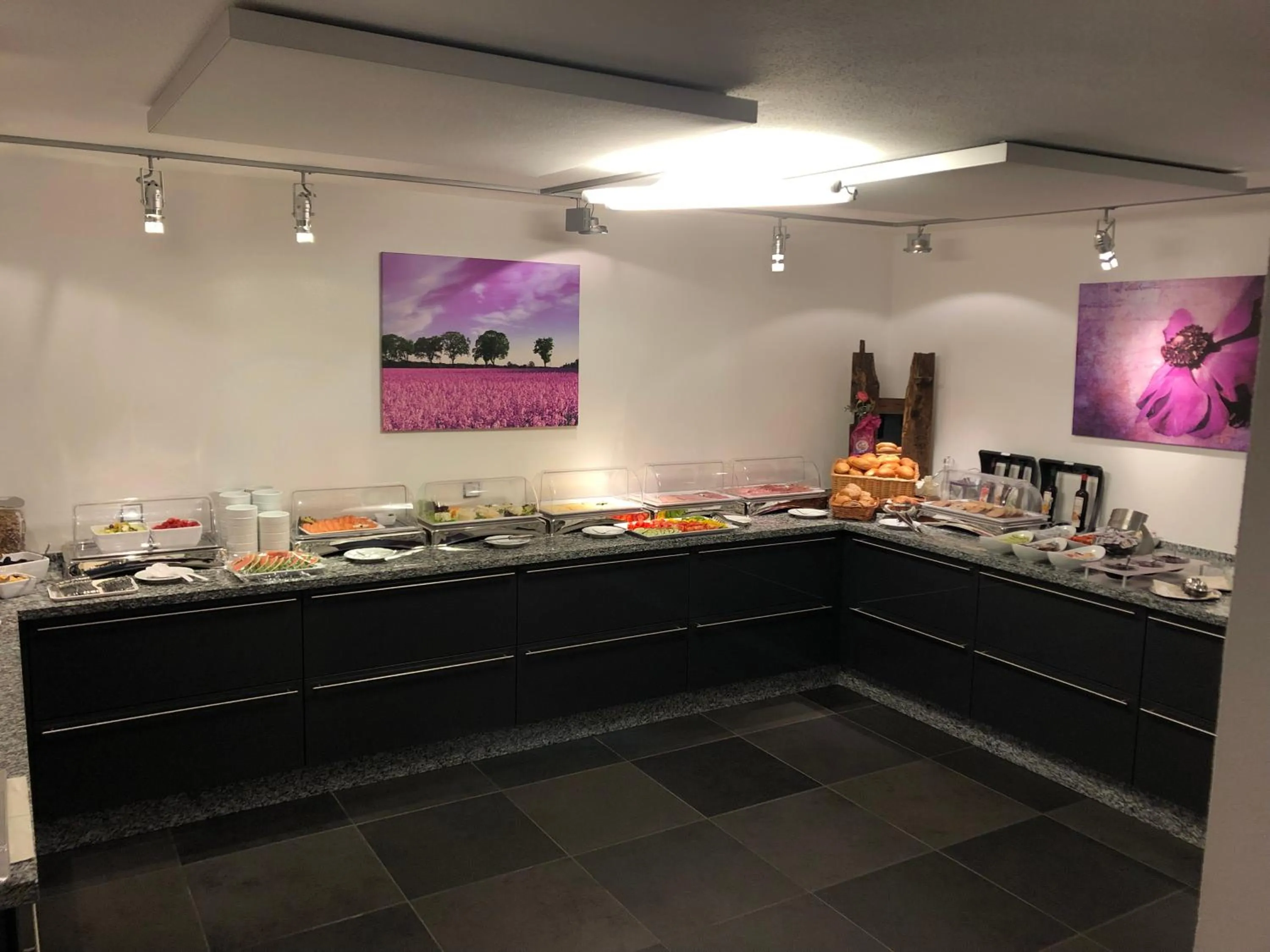 Buffet breakfast in Hotel Rieder