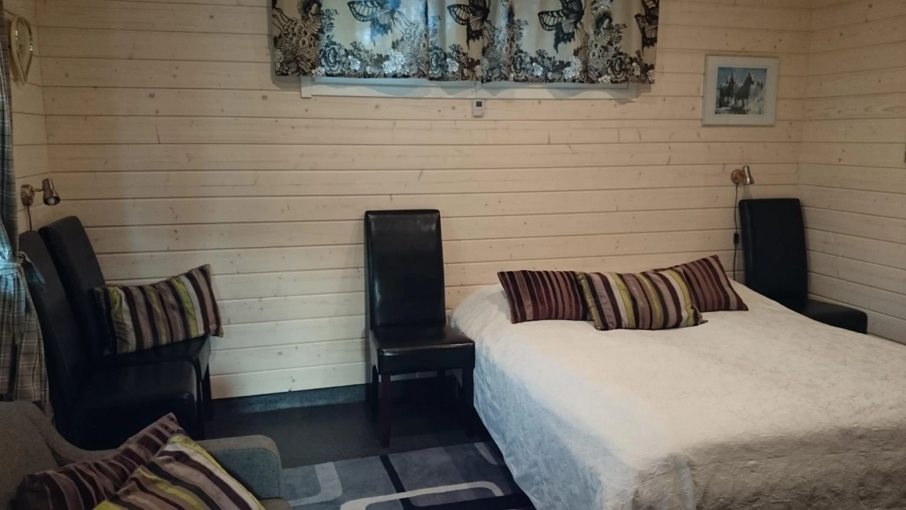 Sauna, Bed in Yli-Kaitala Holiday Resort Tuuliviiri