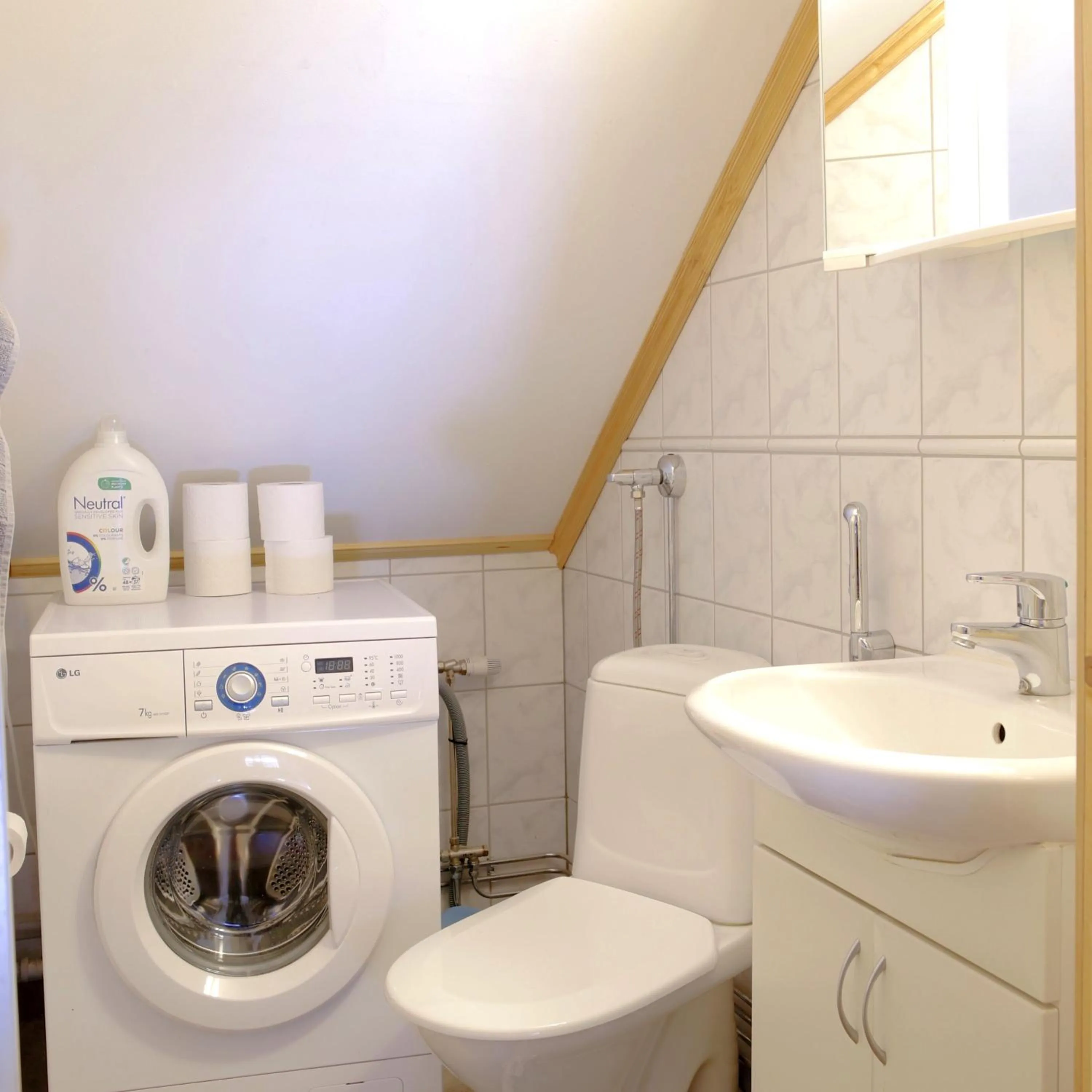 Toilet in Yli-Kaitala Holiday Resort Tuuliviiri