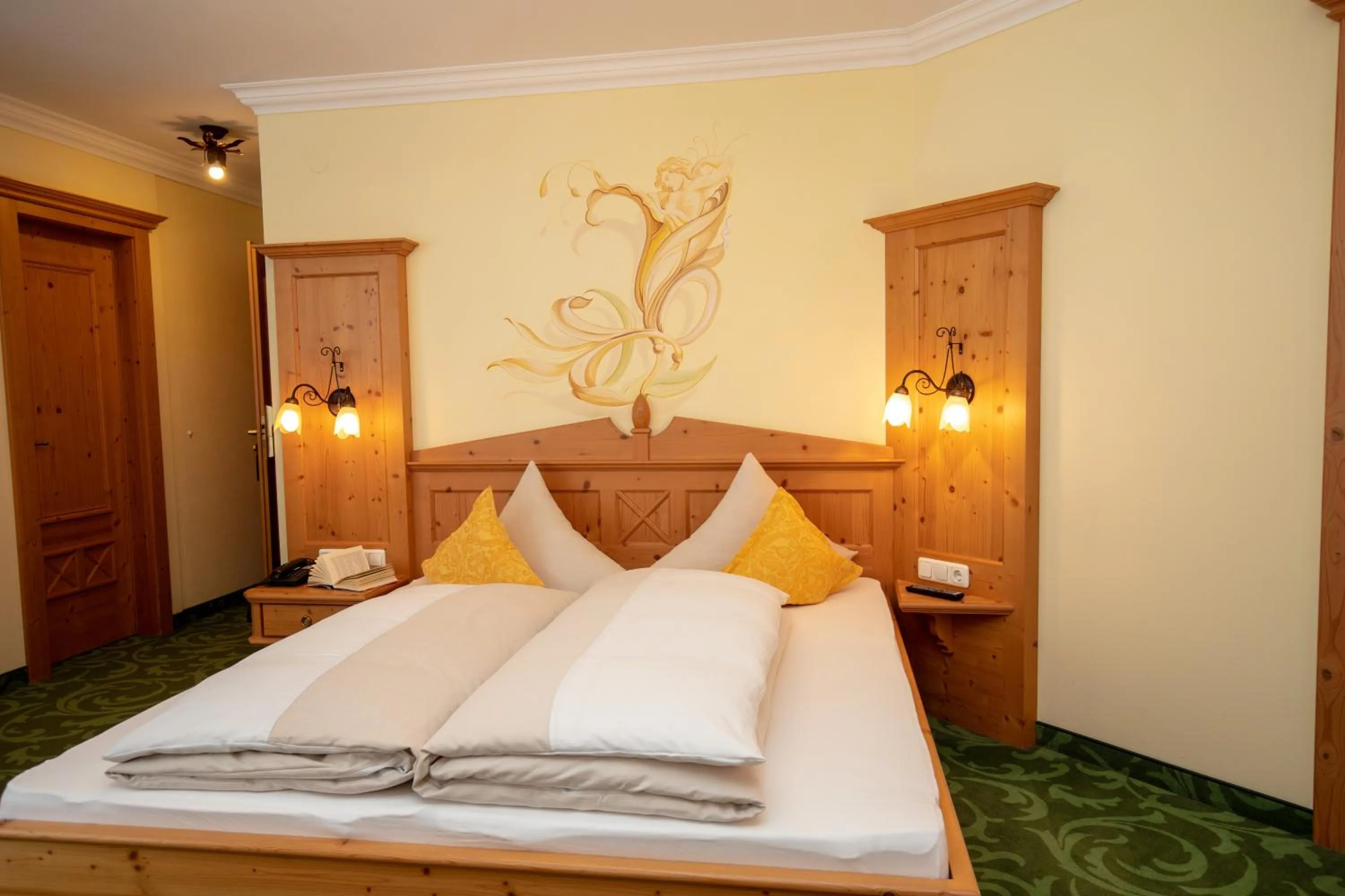 Bed in Alpenresidenz Trisanna