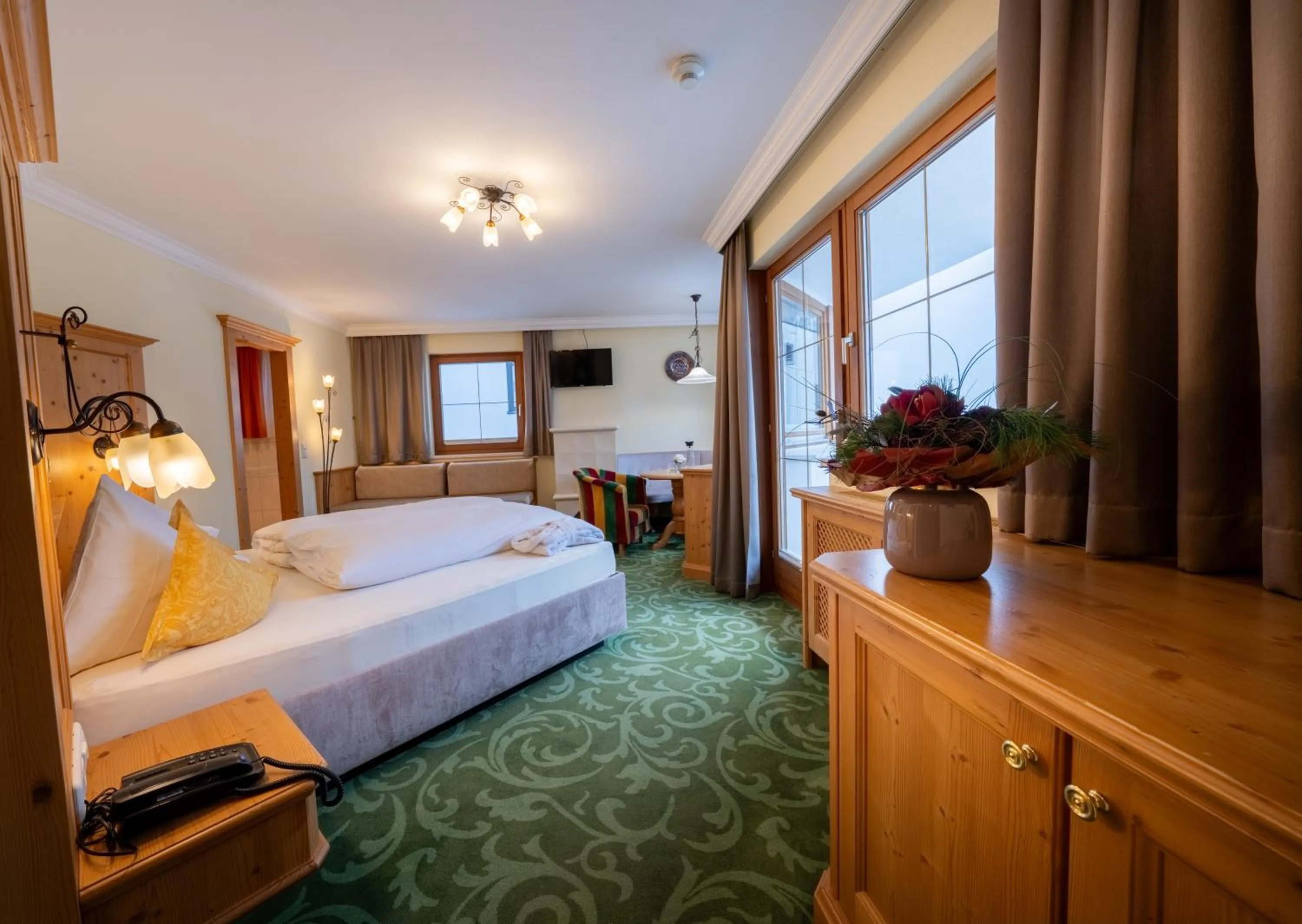 Bed in Alpenresidenz Trisanna