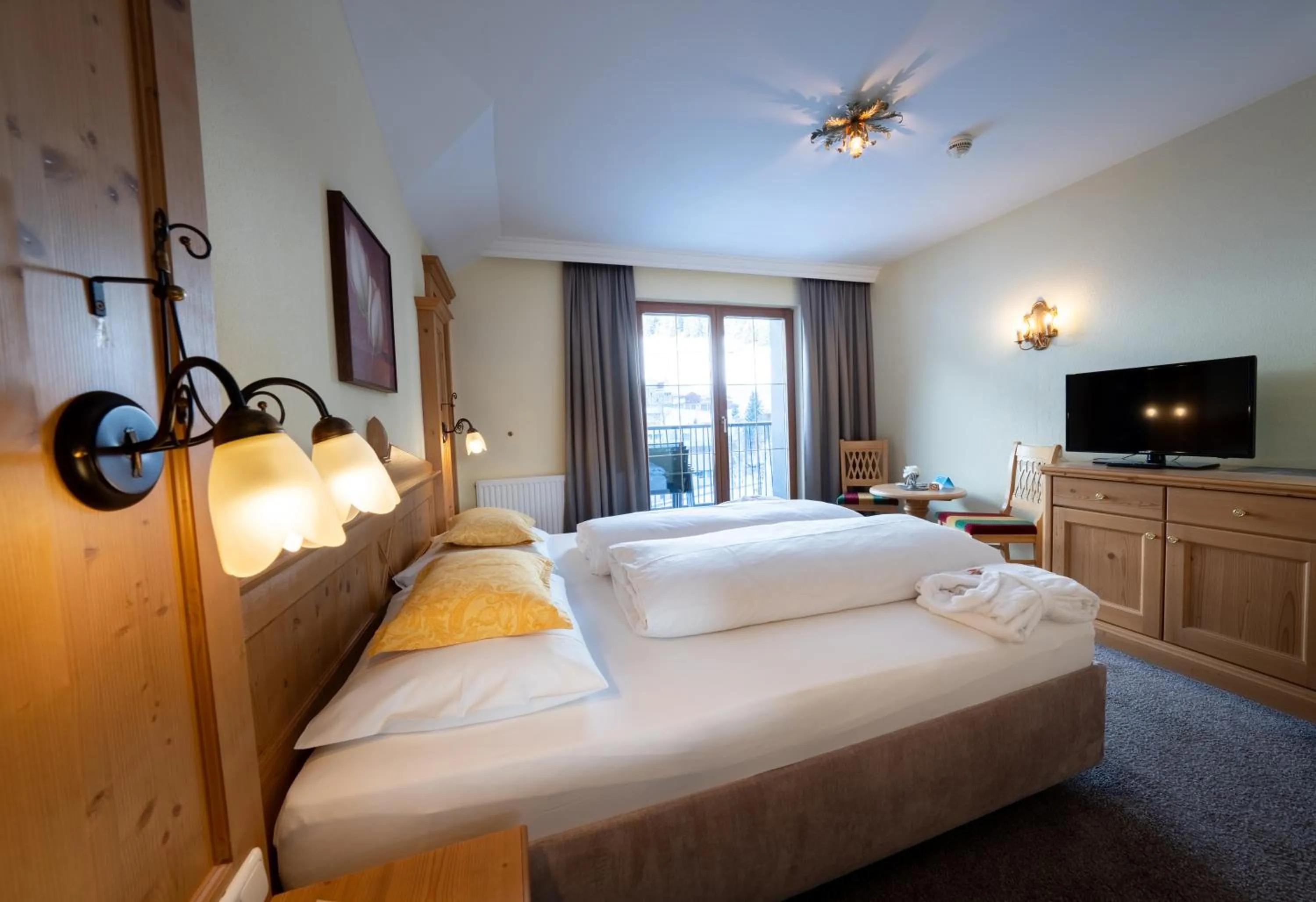 Bed in Alpenresidenz Trisanna