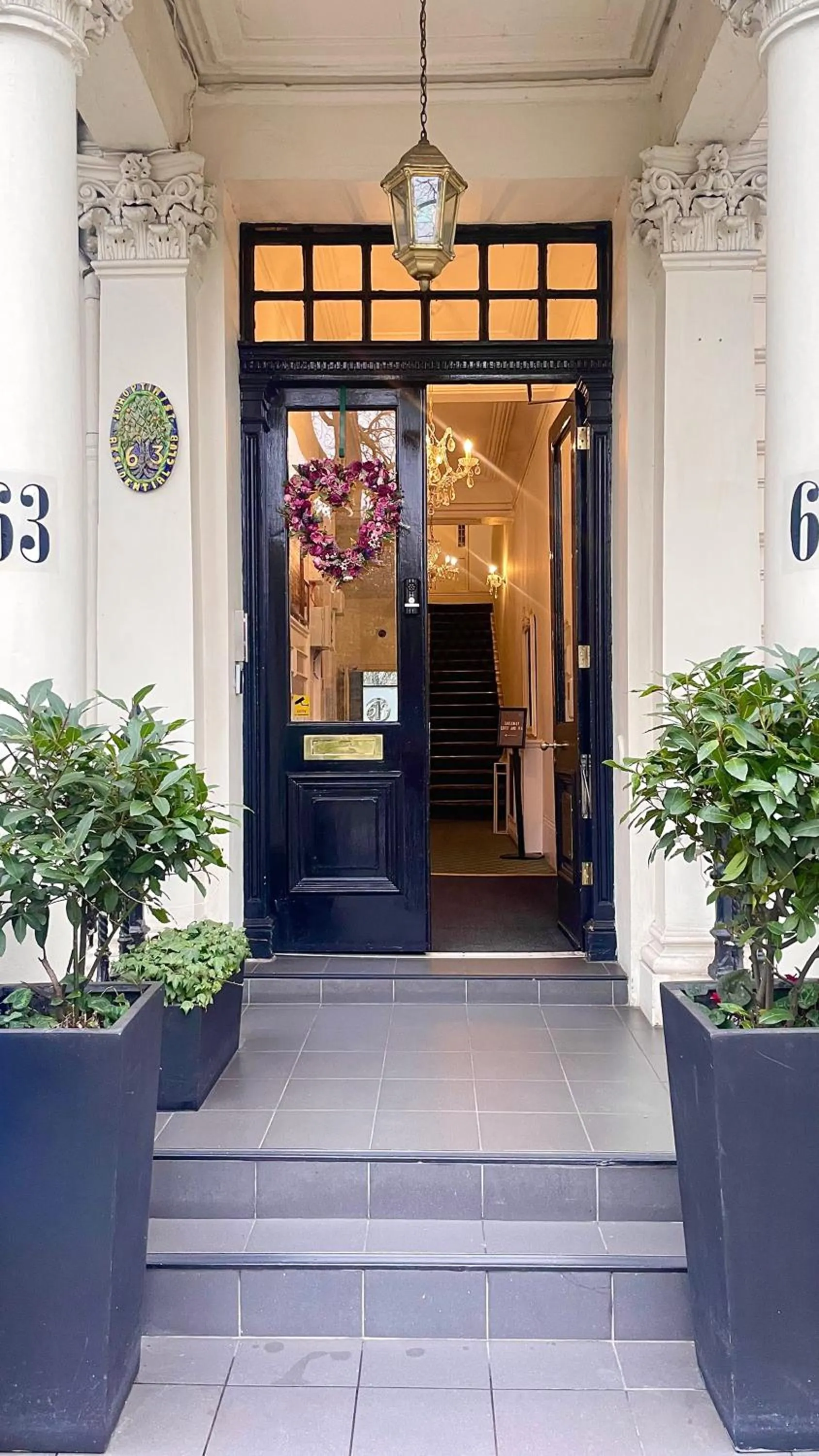 Facade/entrance in Hotel 63