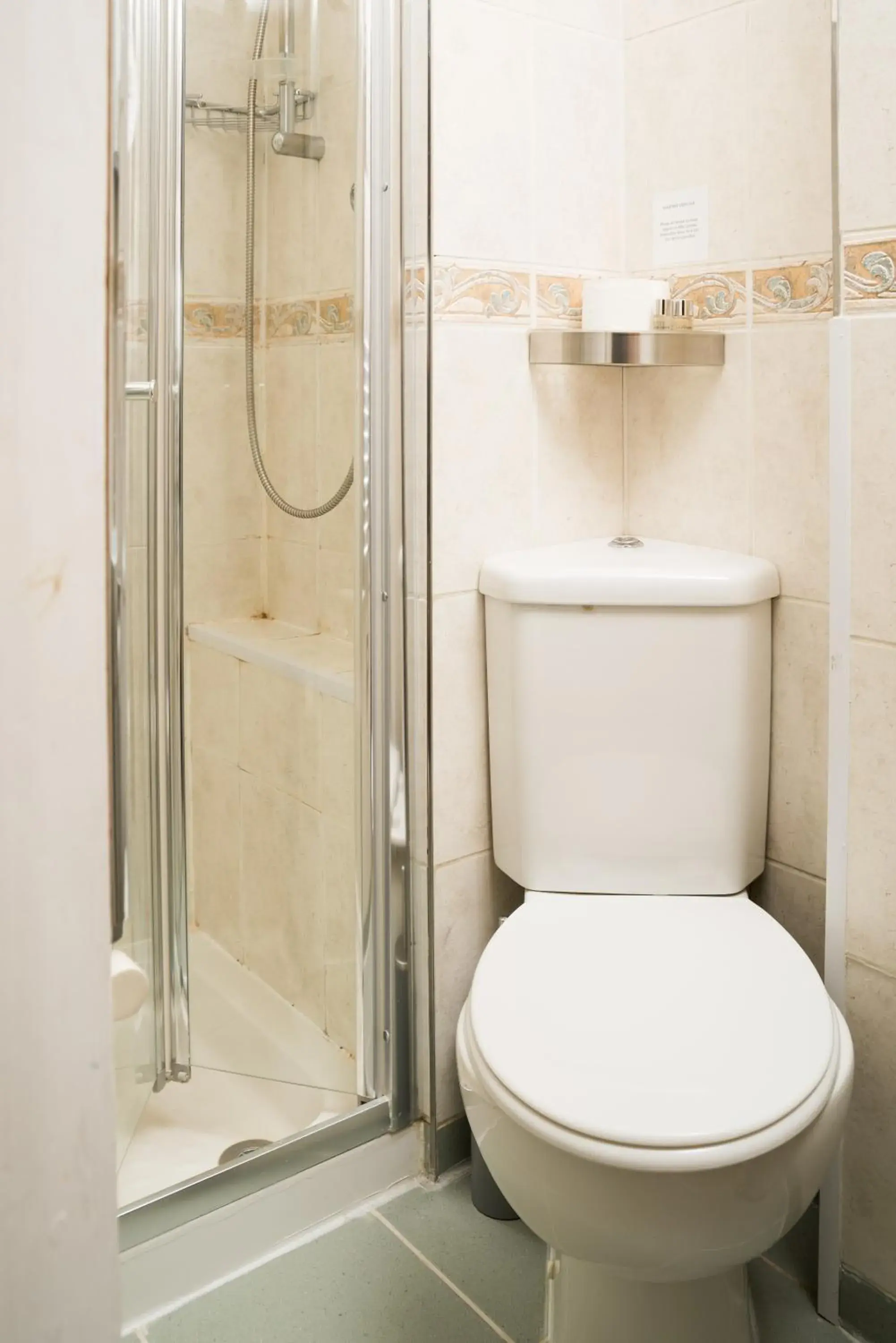 Small Single Room in Hotel 63 Small Single Room in Hotel 63