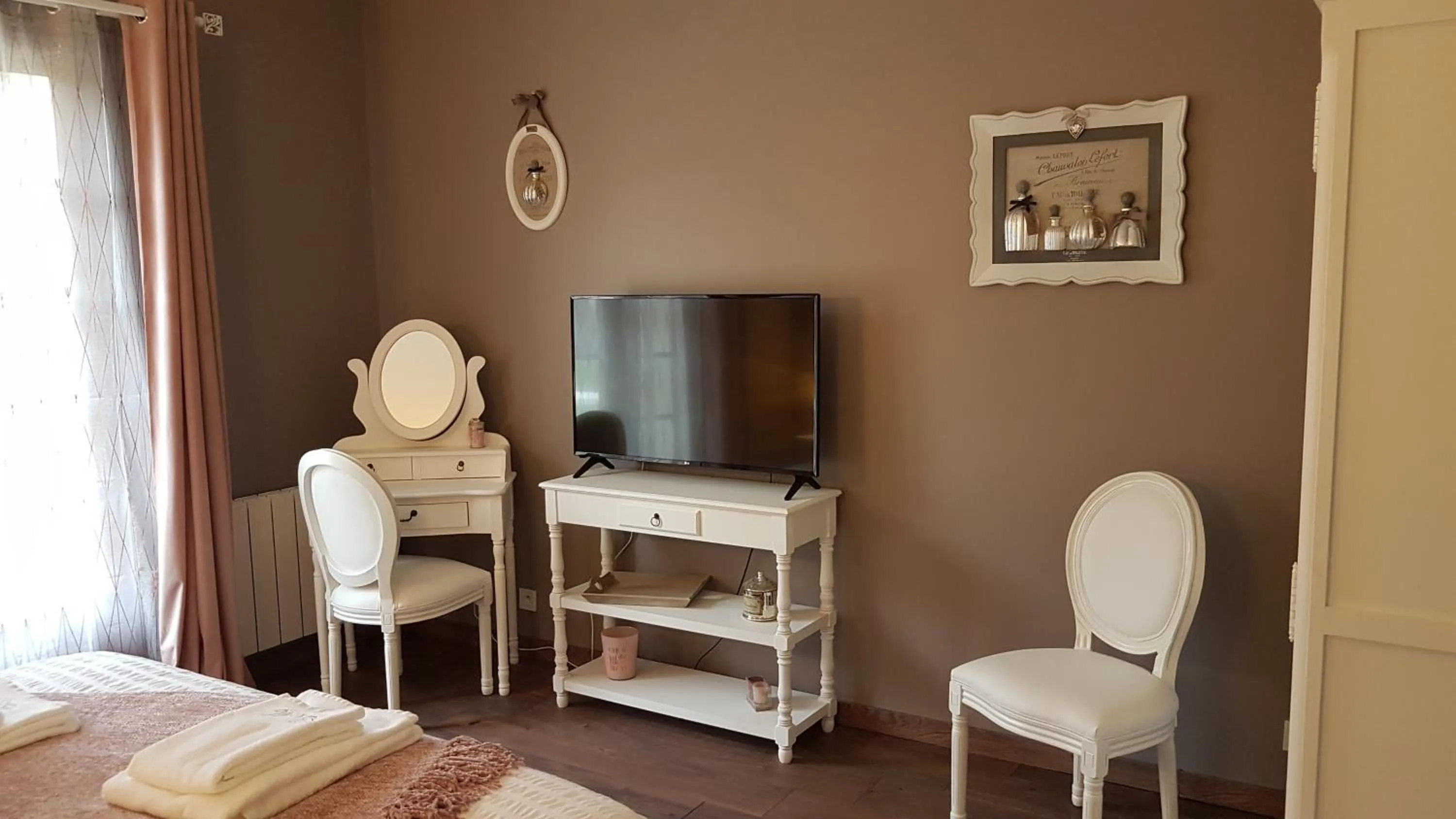 TV and multimedia in Le Clos Magedon