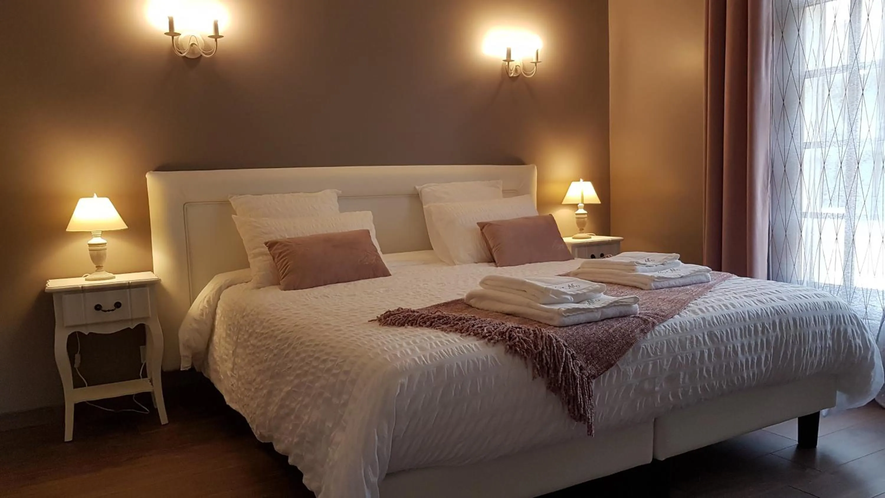 TV and multimedia, Bed in Le Clos Magedon