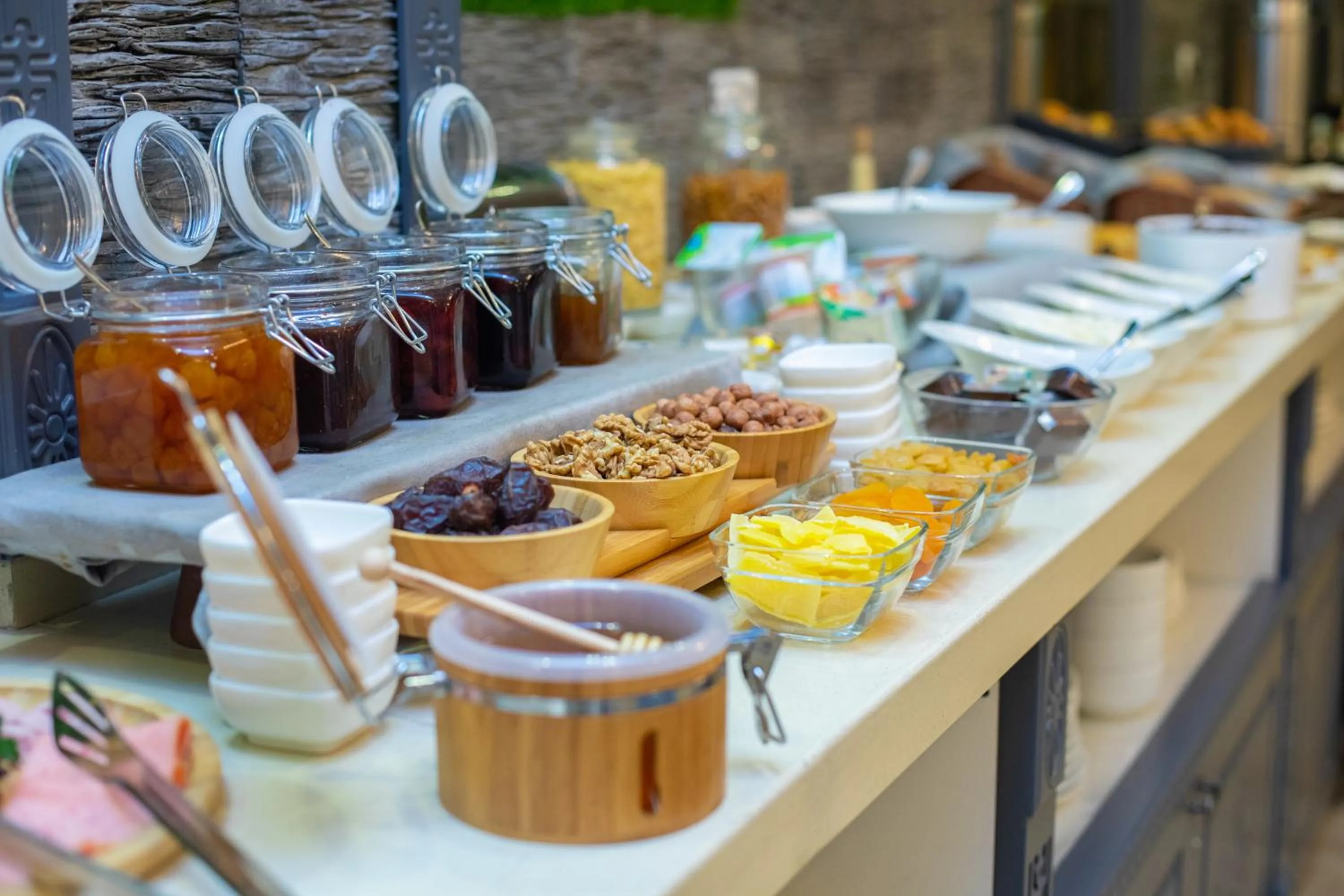 Food and drinks in Grand Hotel Baku Central Park