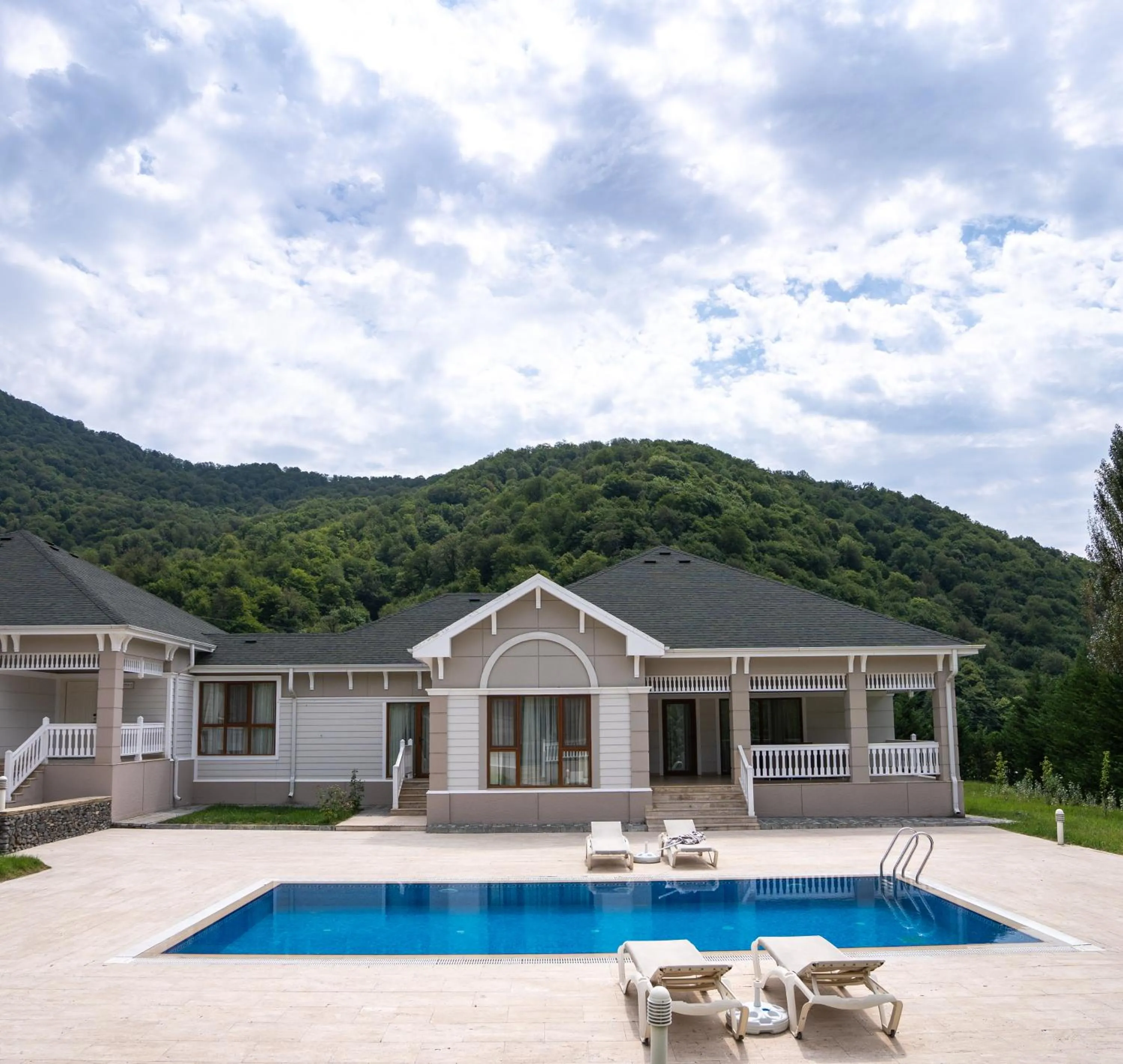 Villa with Private Pool in Qafqaz Riverside Hotel