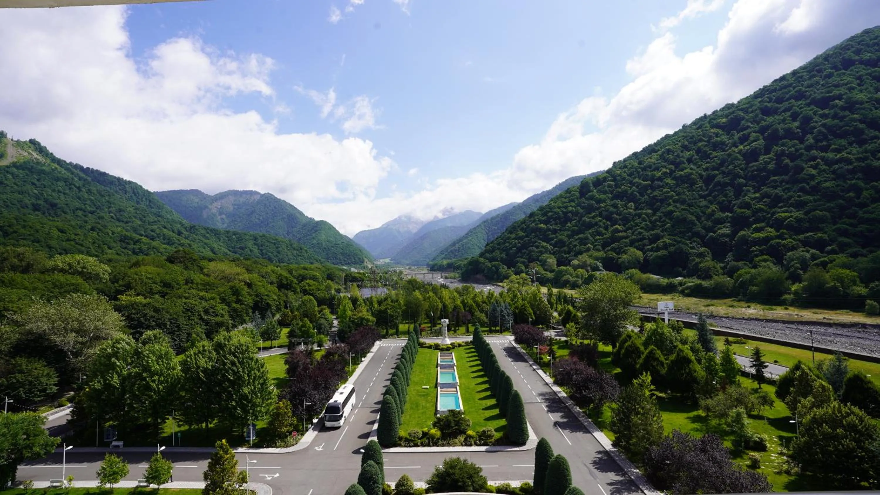 Qafqaz Riverside Hotel