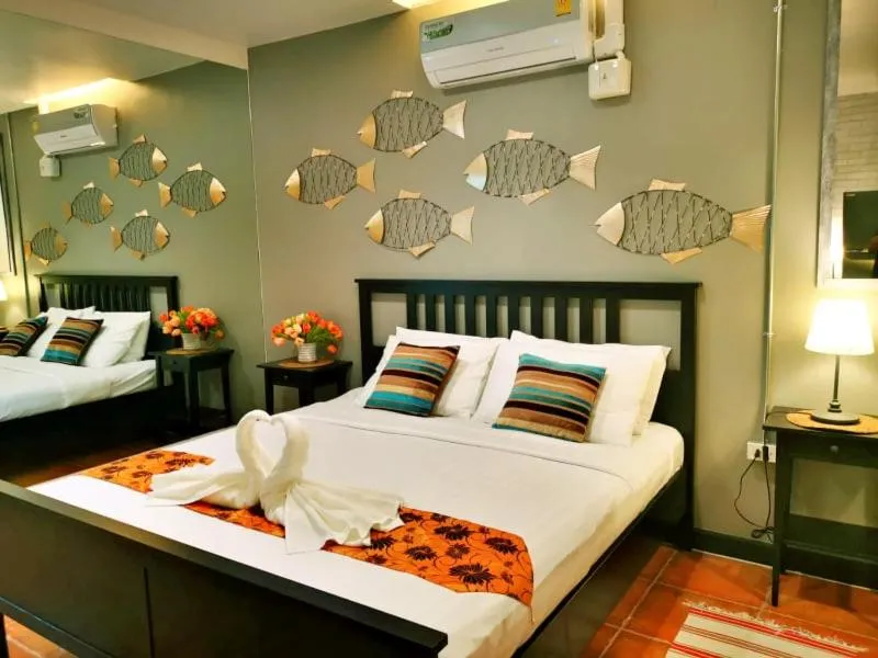 Bedroom, Bed in Beach Gallery House