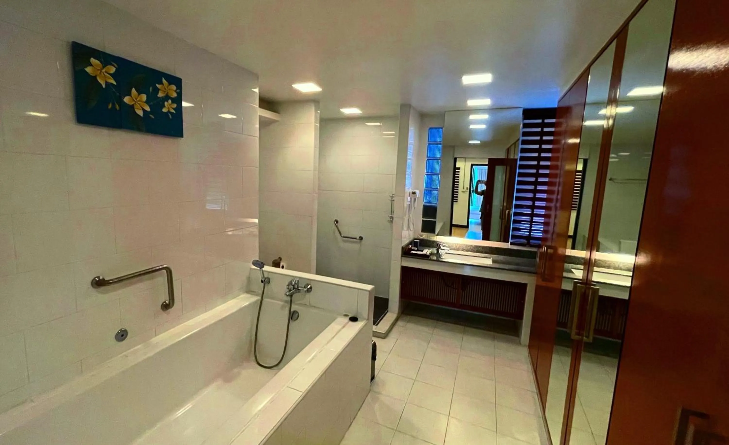 Bathroom in Beach Gallery House