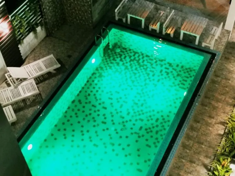 Swimming pool in Beach Gallery House