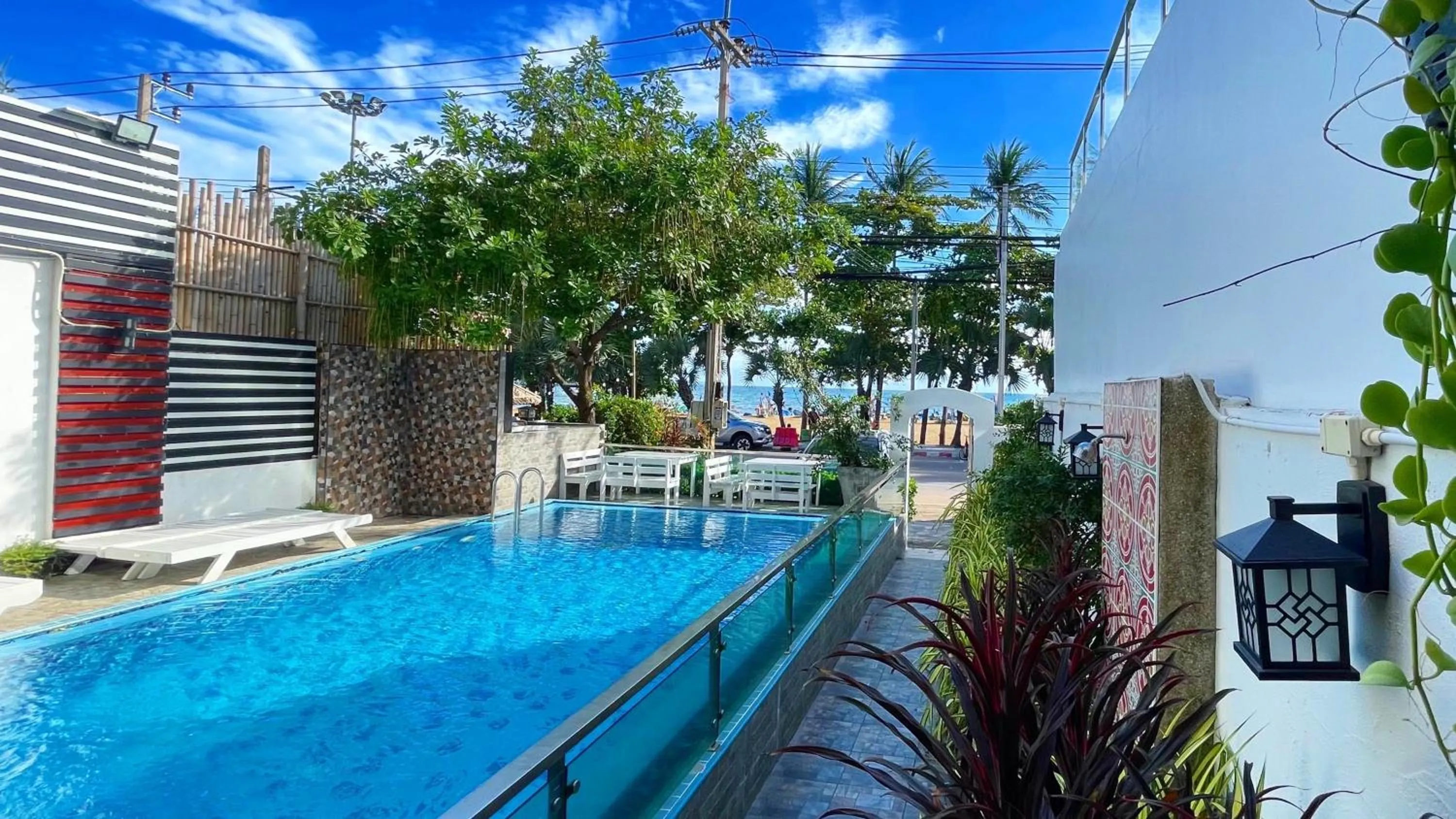 Pool view in Beach Gallery House