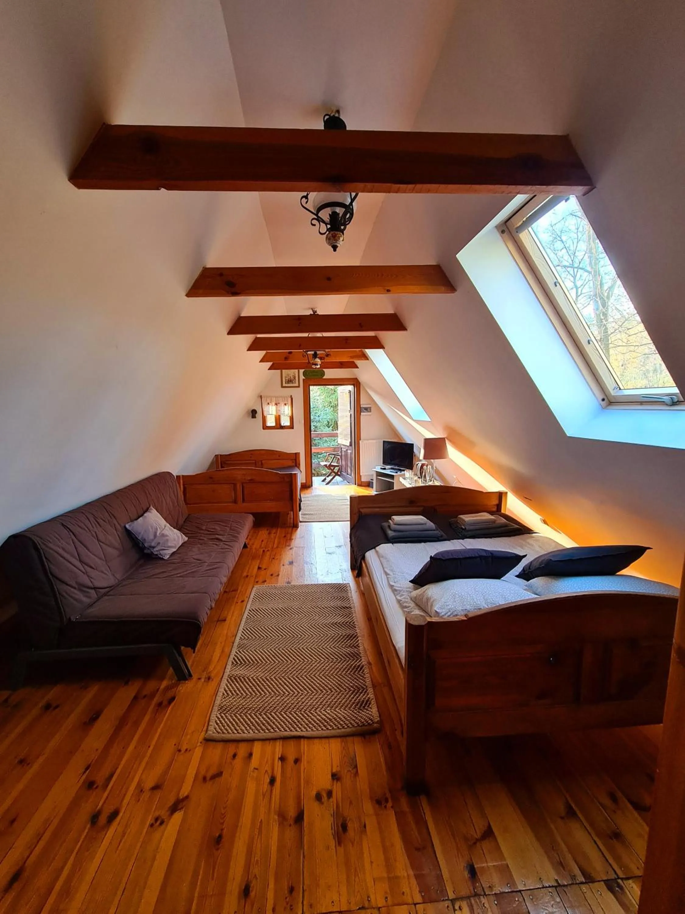 Photo of the whole room in Oberża pod Złotym Prosiakiem