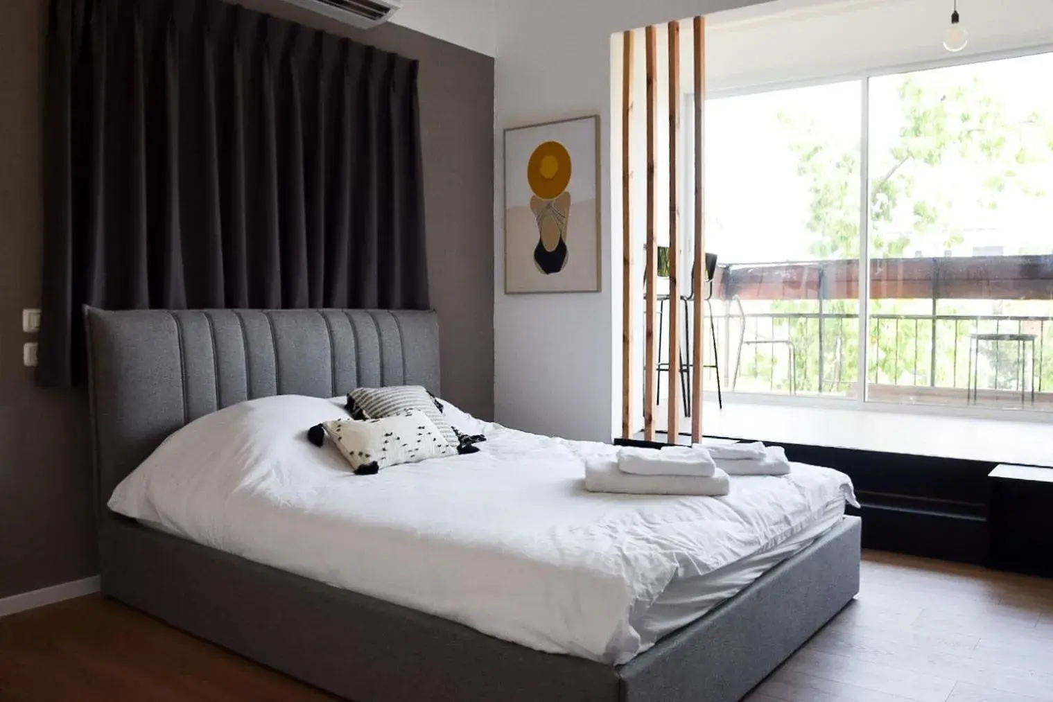 Suite with Balcony in LEVO Urban Studios Suite with Balcony in LEVO Urban Studios