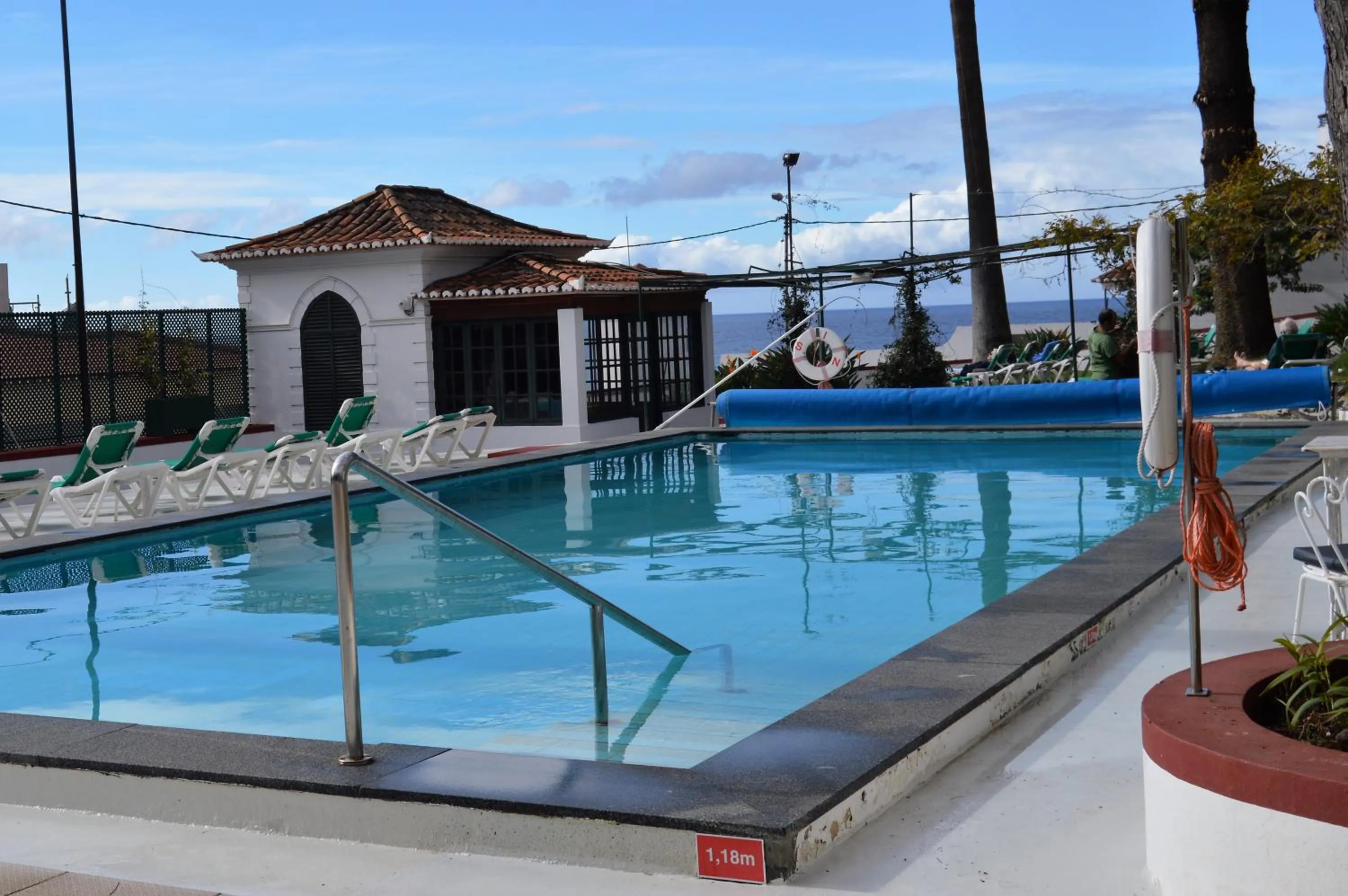 Swimming pool in Quinta Da Penha De Franca