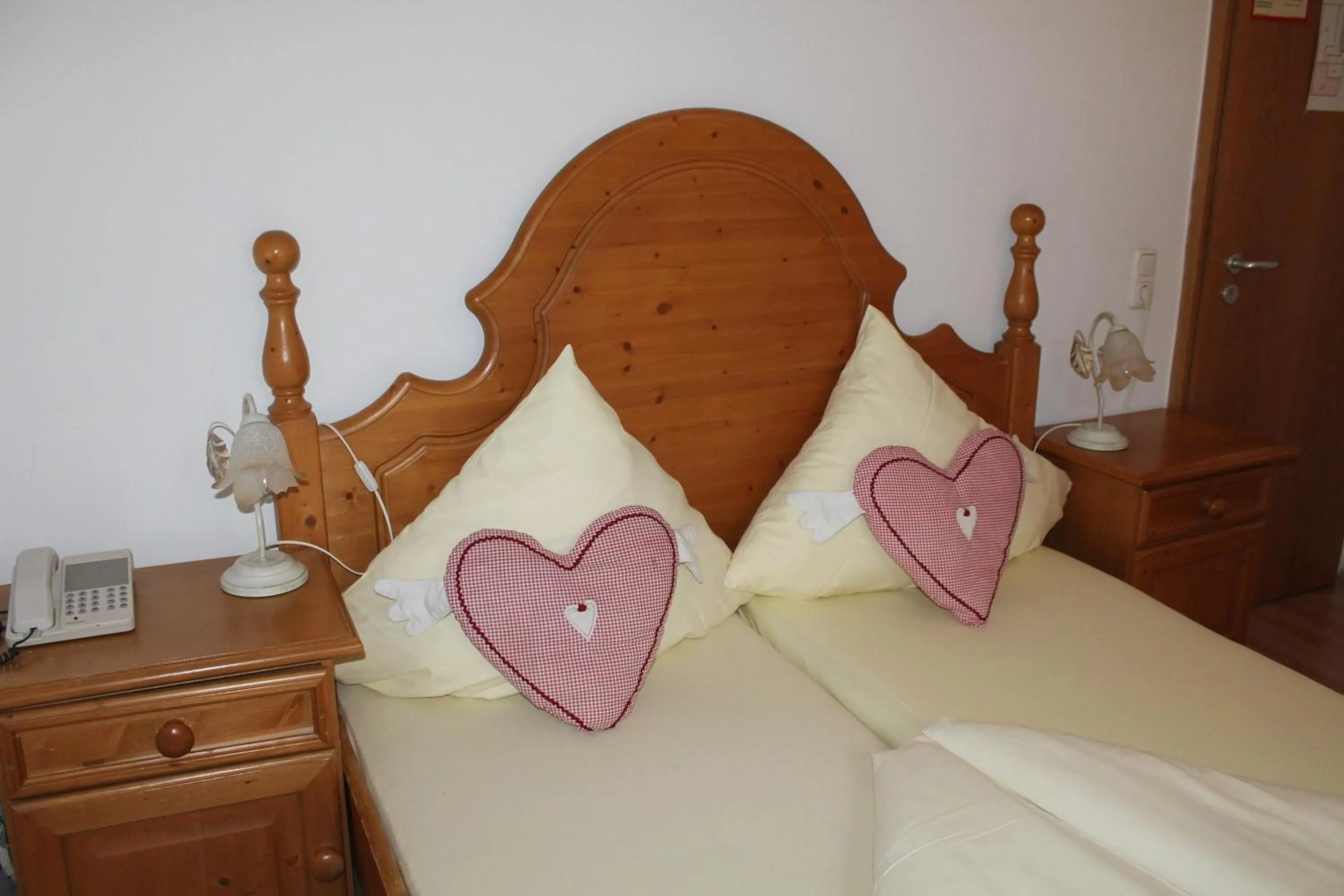 Shower, Bed in Hotel Atlanta