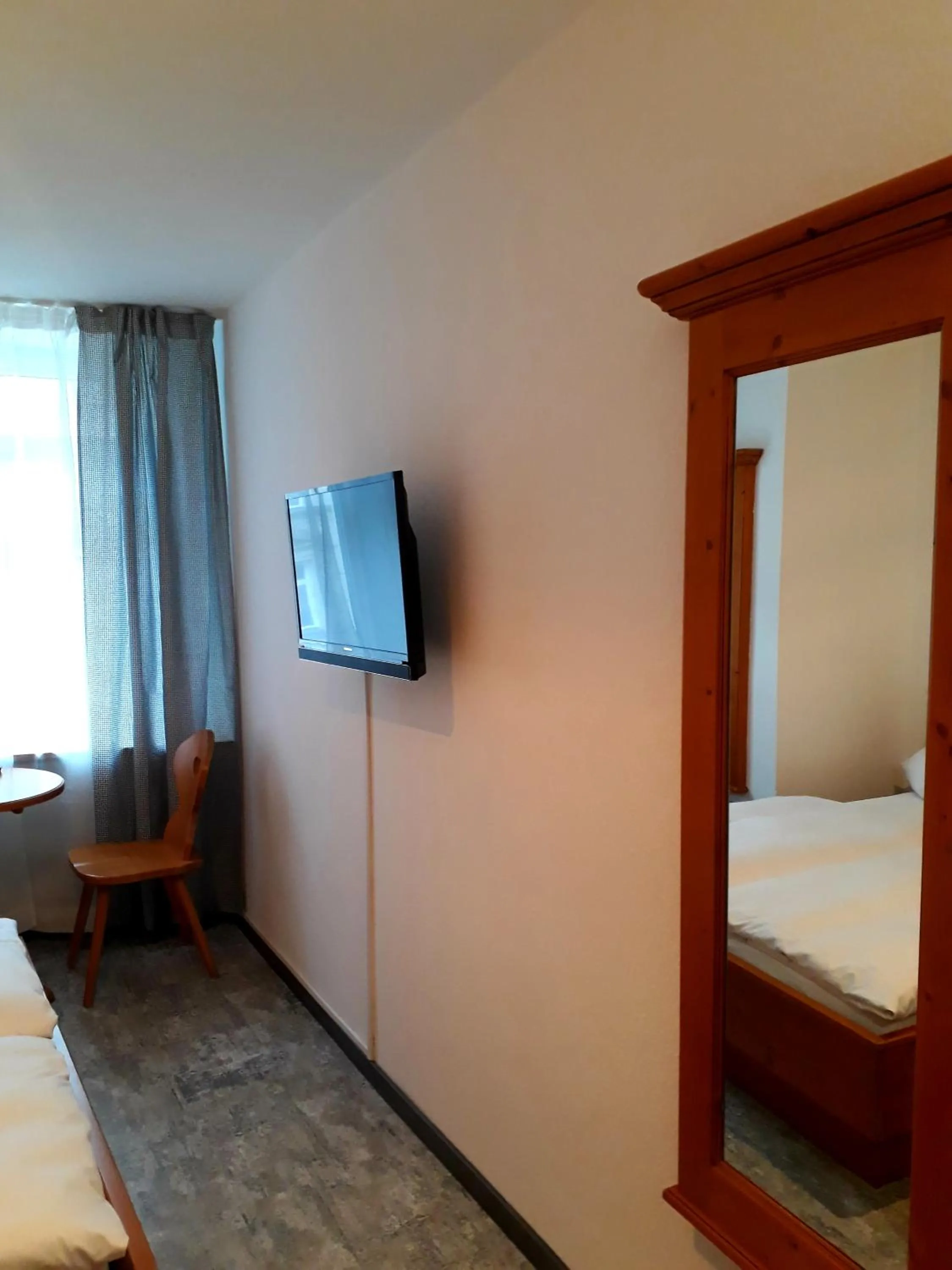 Photo of the whole room, Bed in Hotel Atlanta