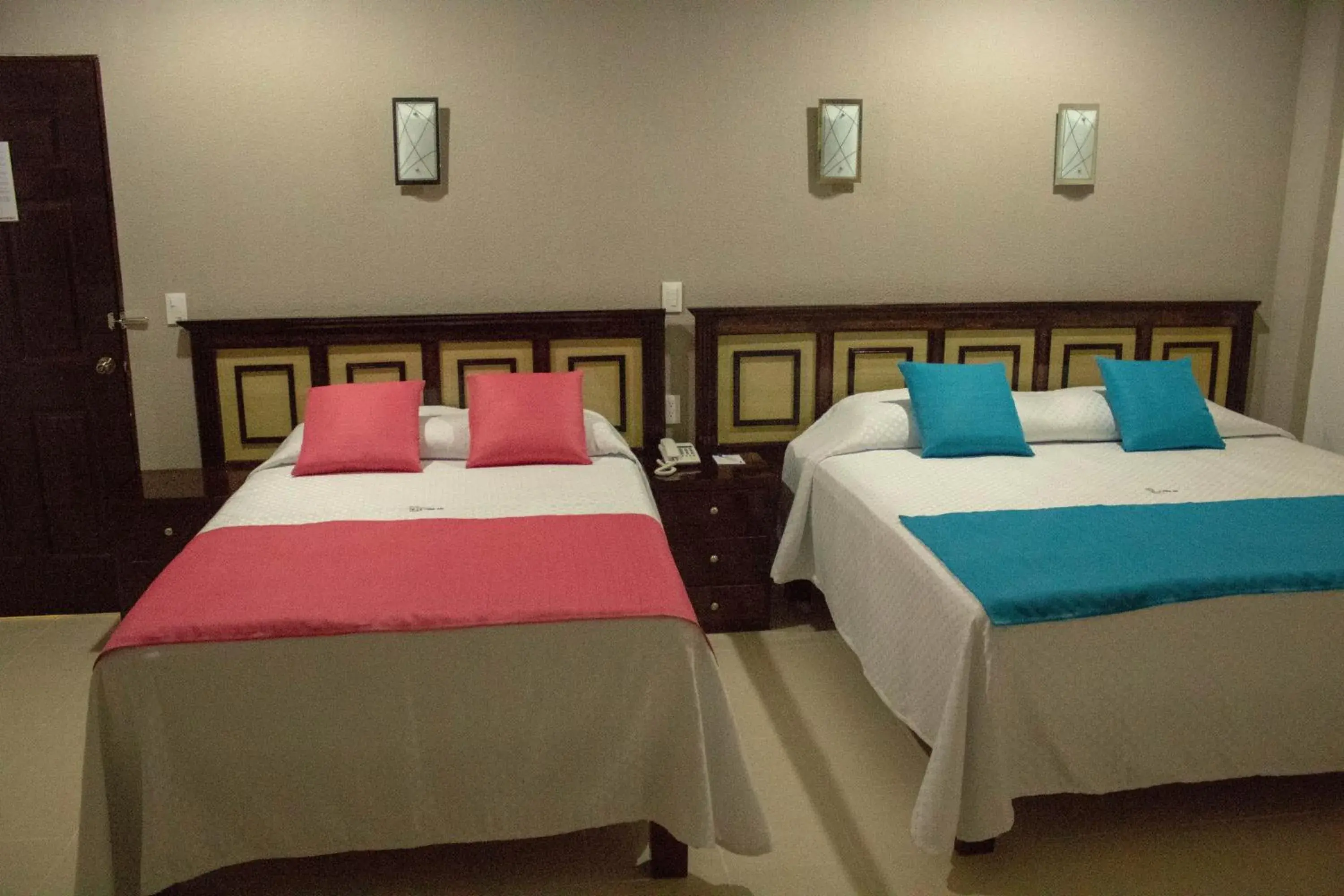 Deluxe Junior Suite in HOTEL DE LA PEÑA INN Deluxe Junior Suite in HOTEL DE LA PEÑA INN