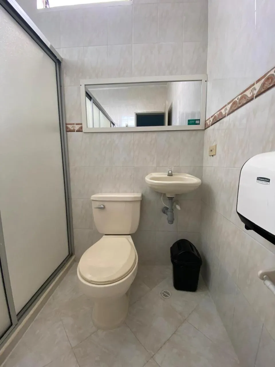 Ayenda 1228 Balcones de la 70