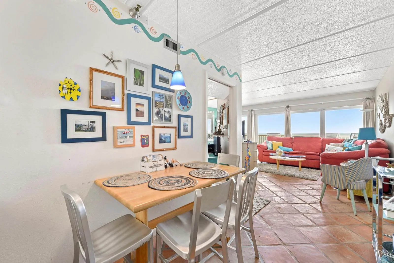 Living room in Jacksonville Beachdrifter 403