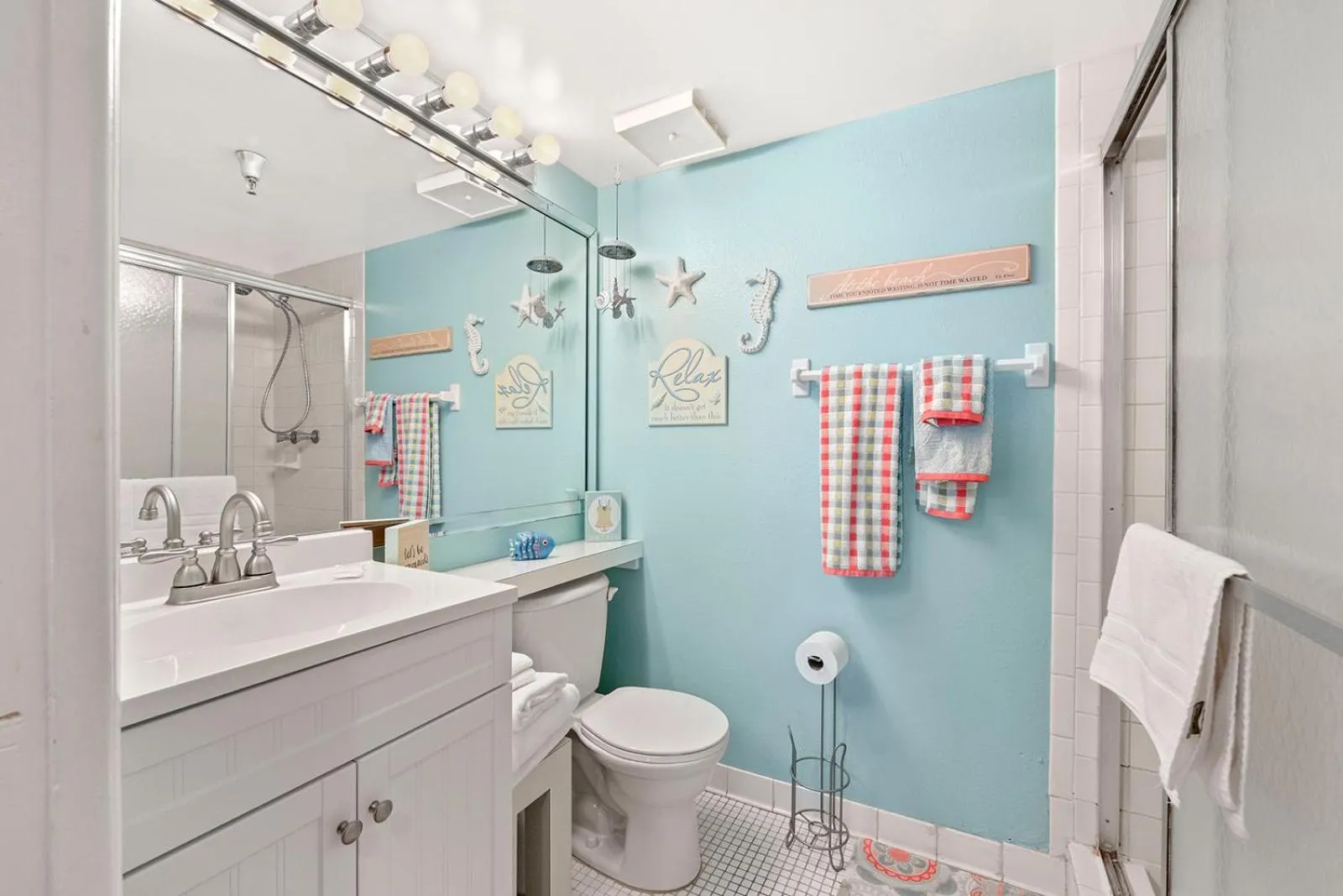 Bathroom in Jacksonville Beachdrifter 403