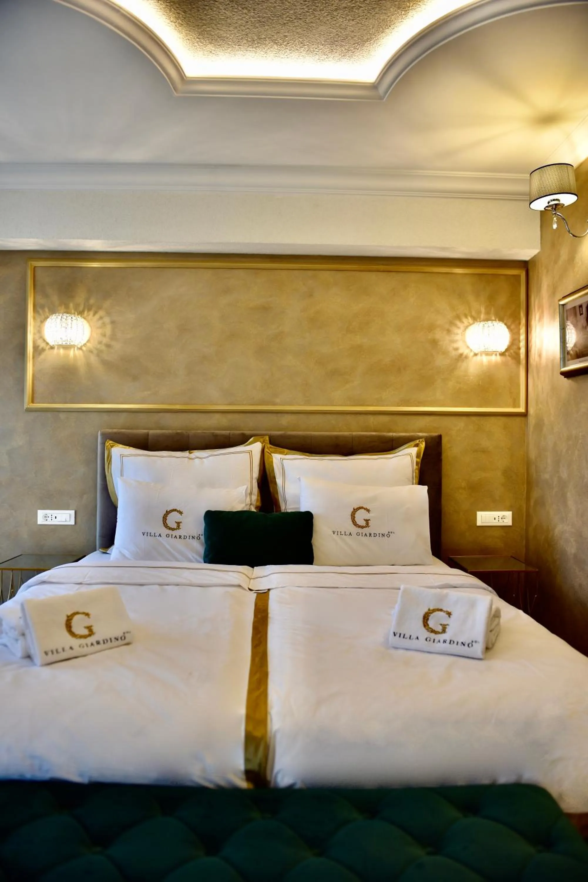 Bed in Villa Giardino Heritage Boutique Hotel Bol