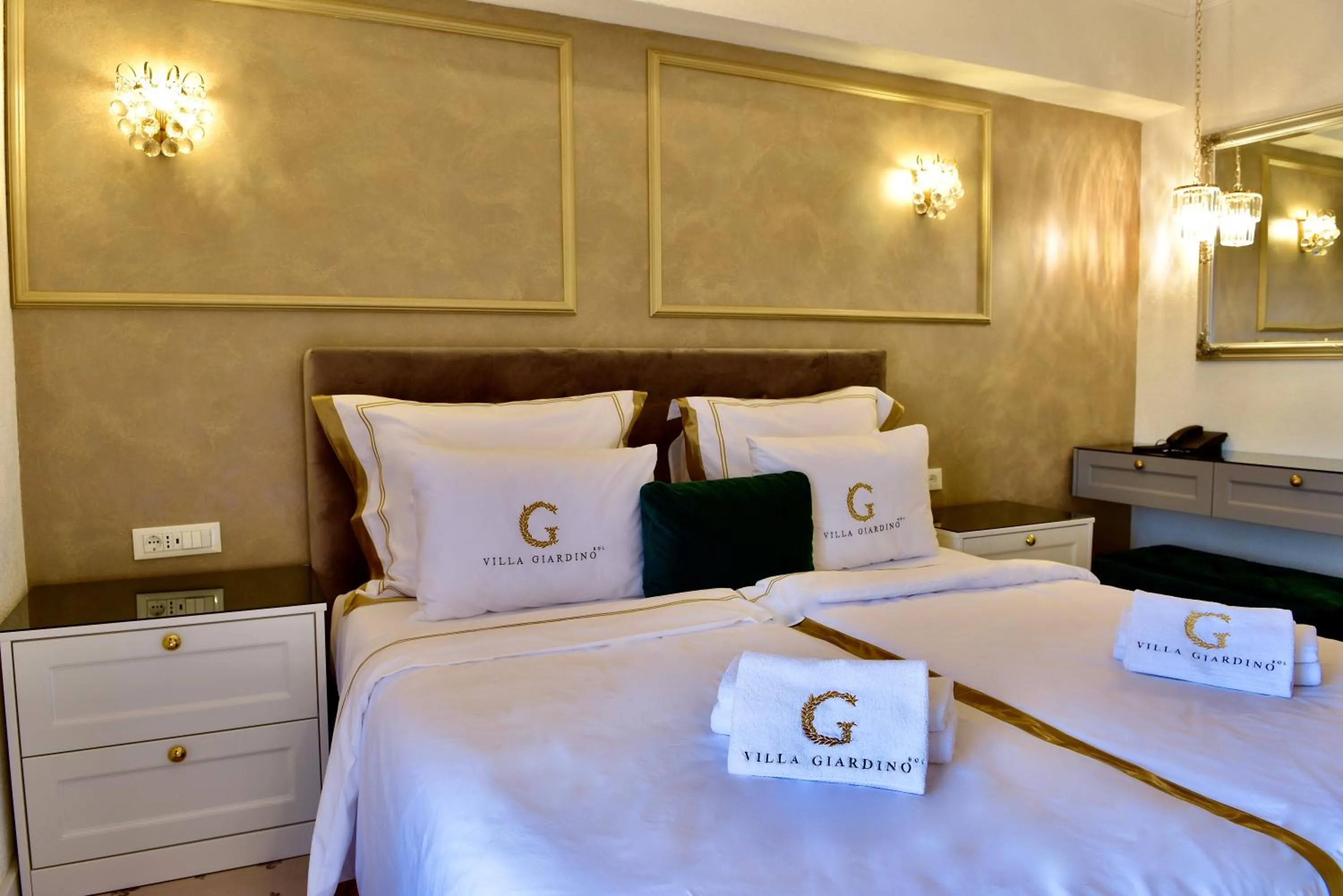 Bed in Villa Giardino Heritage Boutique Hotel Bol