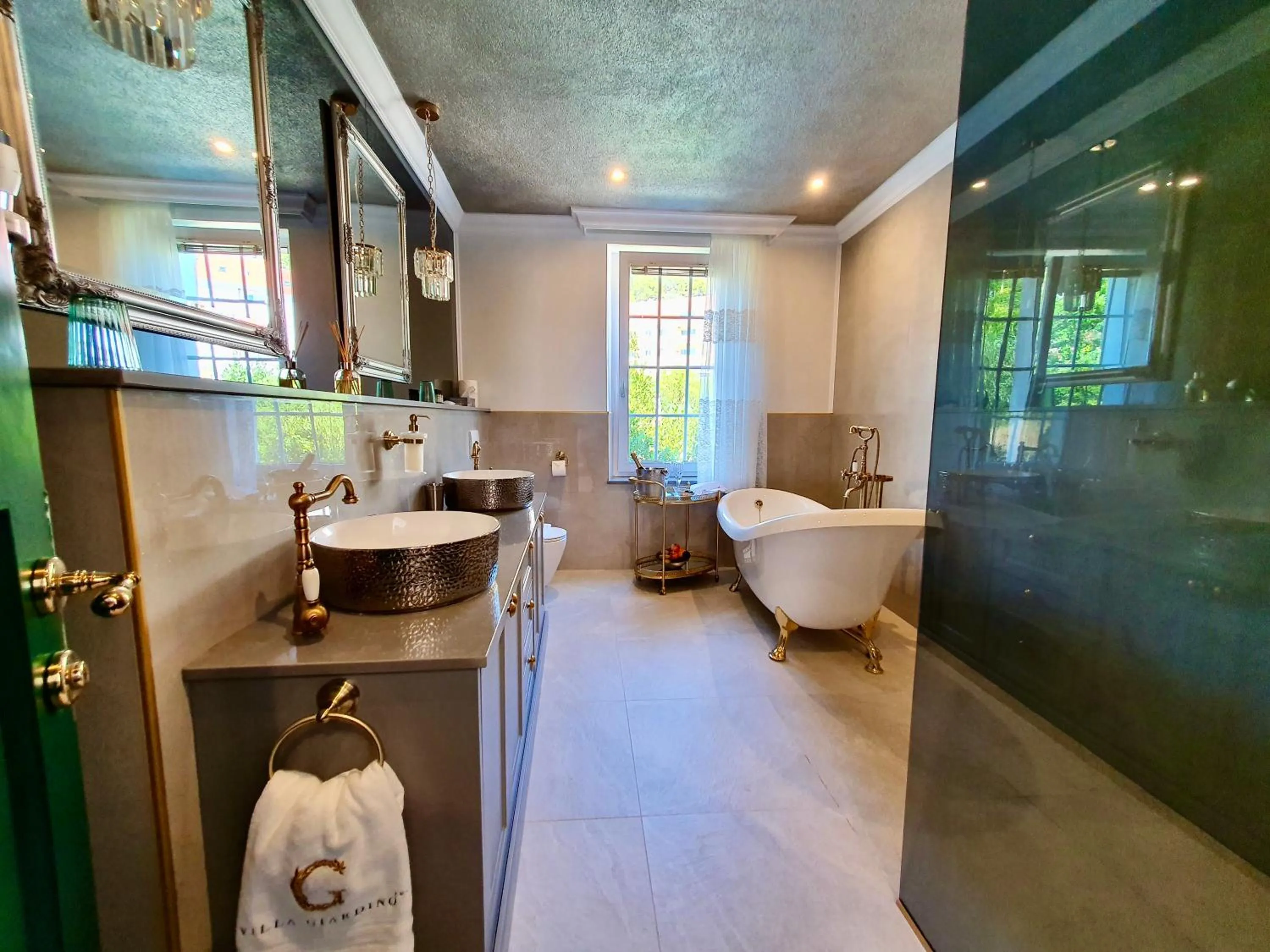 Bathroom in Villa Giardino Heritage Boutique Hotel Bol